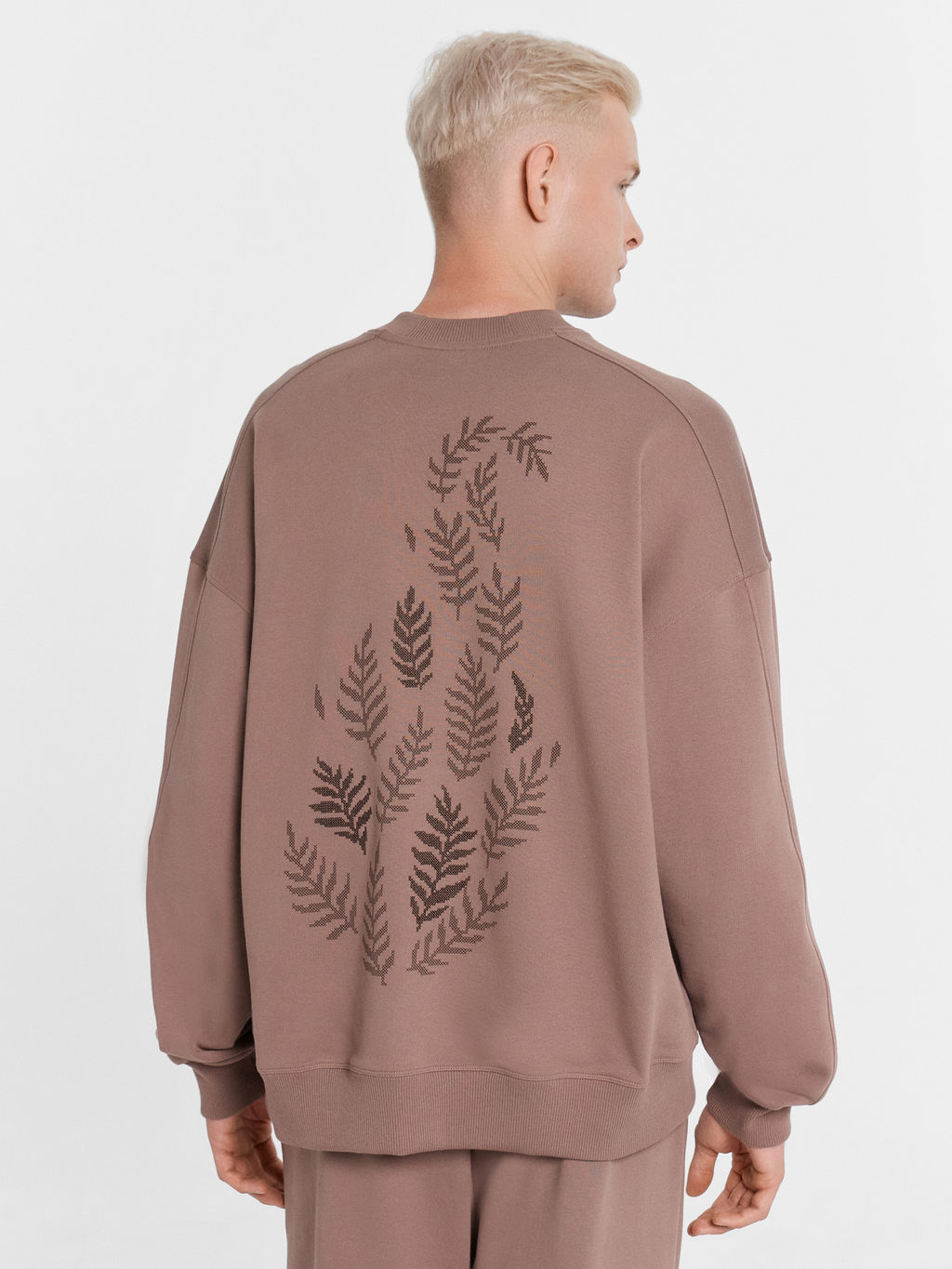 Свитшот мужской таупово-бежевый с растительным орнаментом тауп +печать 121894 - Mark formelle фото 4