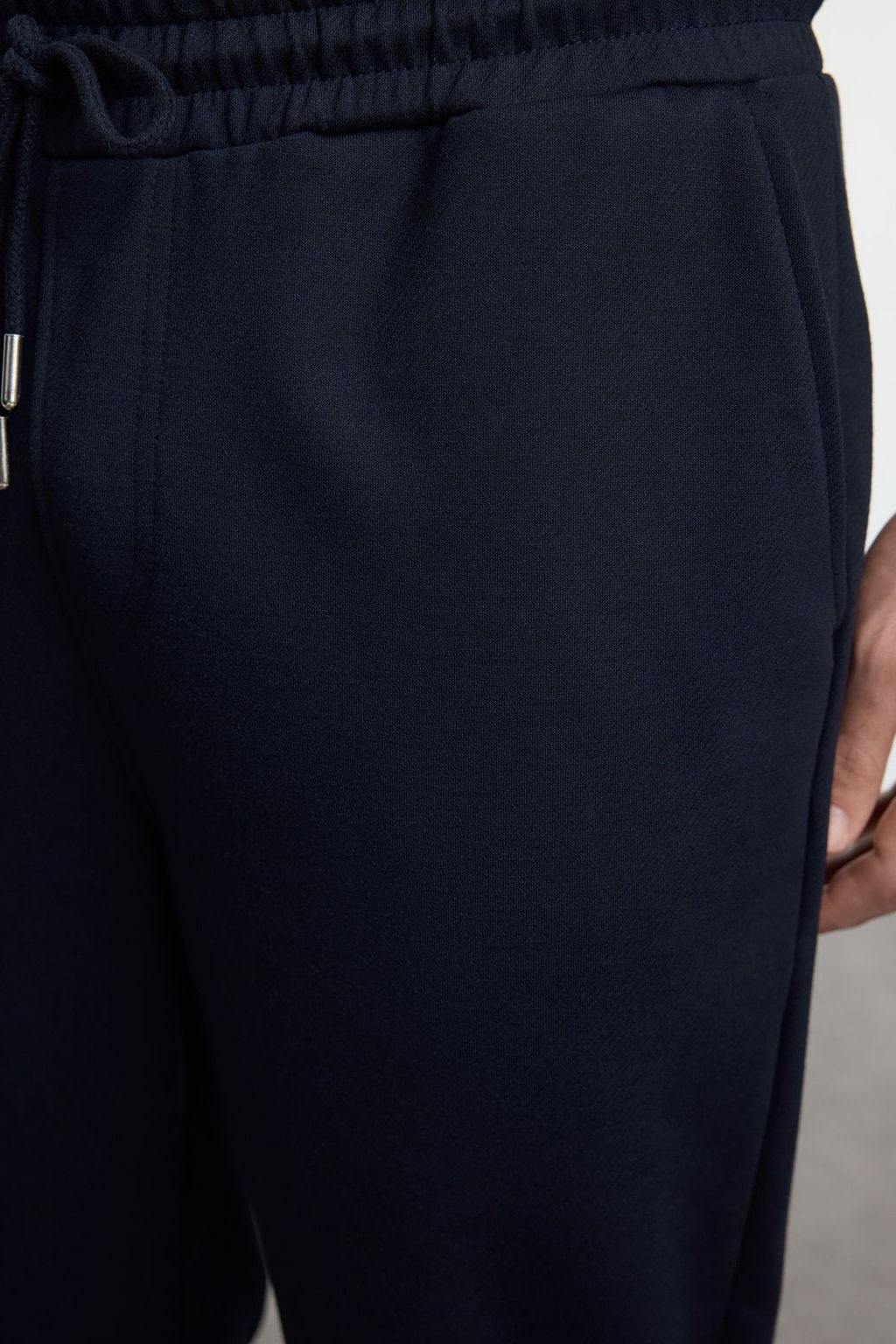 TRENDYOL MAN Ac?k Lacivert Jogger Fit Beli Bagc?kl? Dokulu Kumas Pantolon TMNSS24PL00027 - Trendyolmilla фото 7