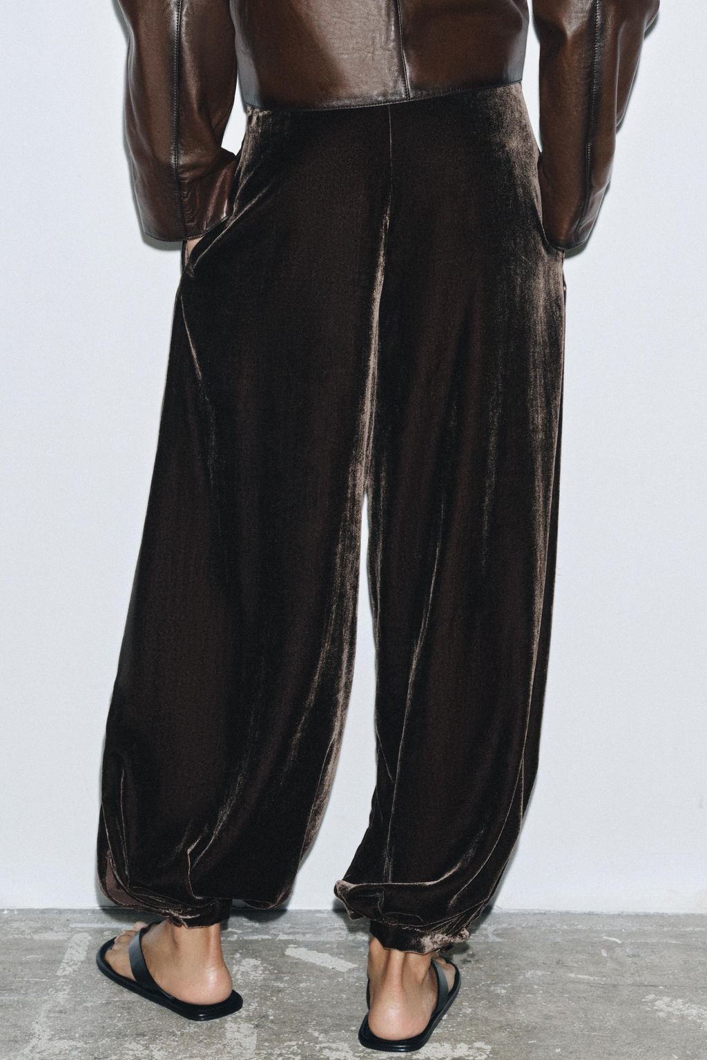VELVET TROUSERS ZW COLLECTION - Zara фото 7