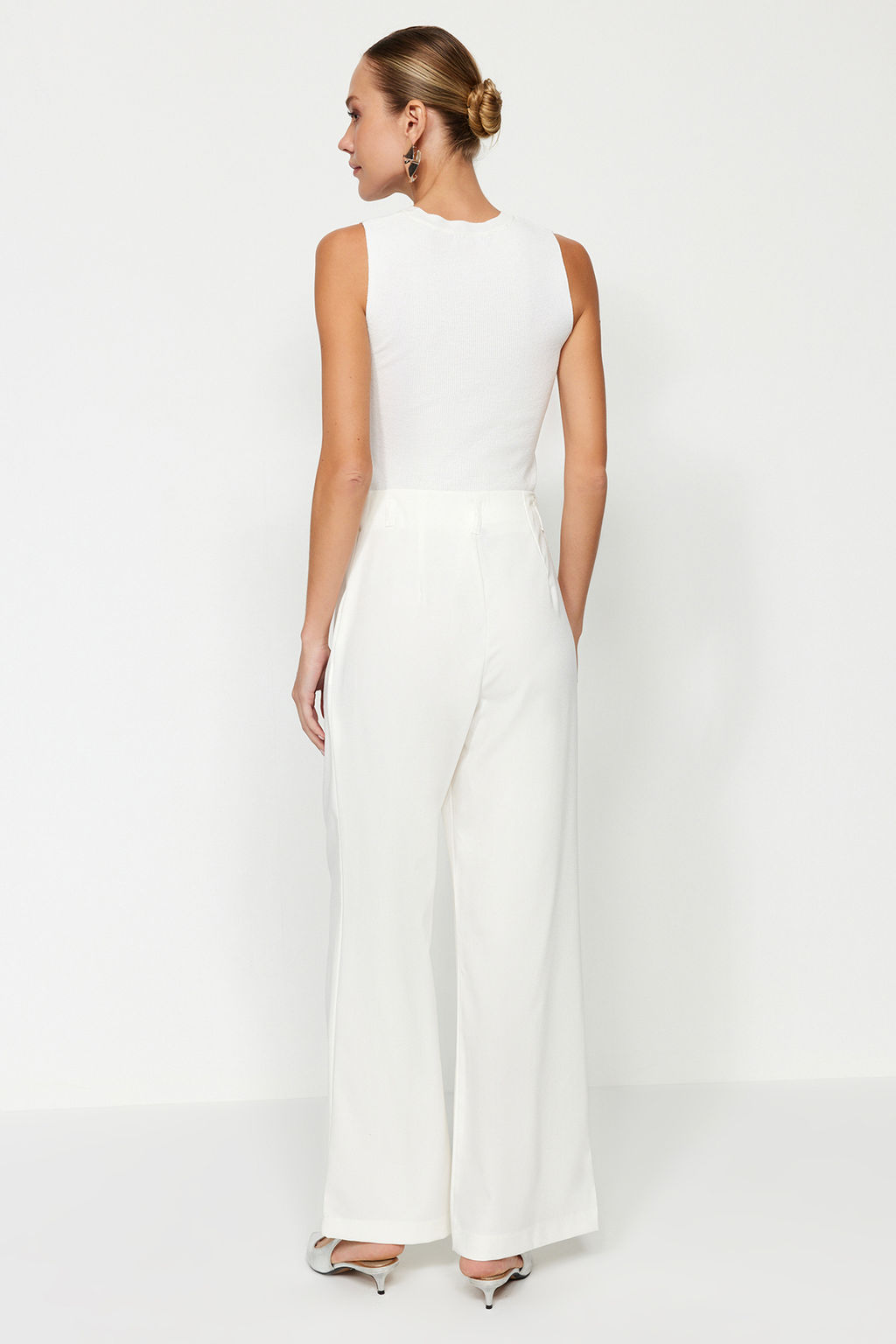 TRENDYOLMILLA Ekru Yuksek Bel Wide Leg Genis Paca Dokuma Pantolon TWOAW24PL00332 фото 5