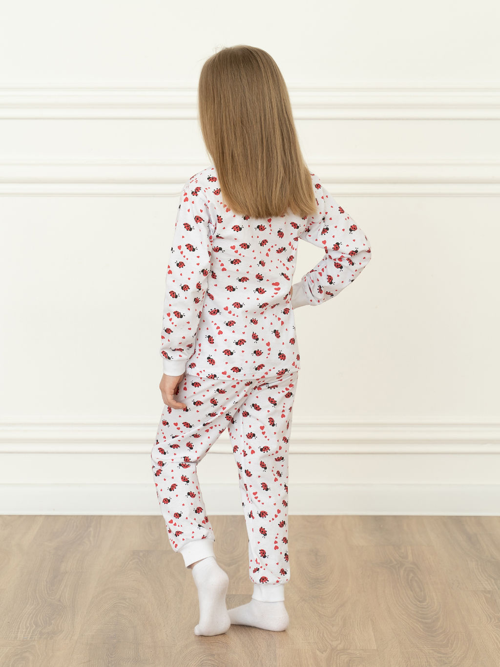 Пижама детская белая принт божьи коровки