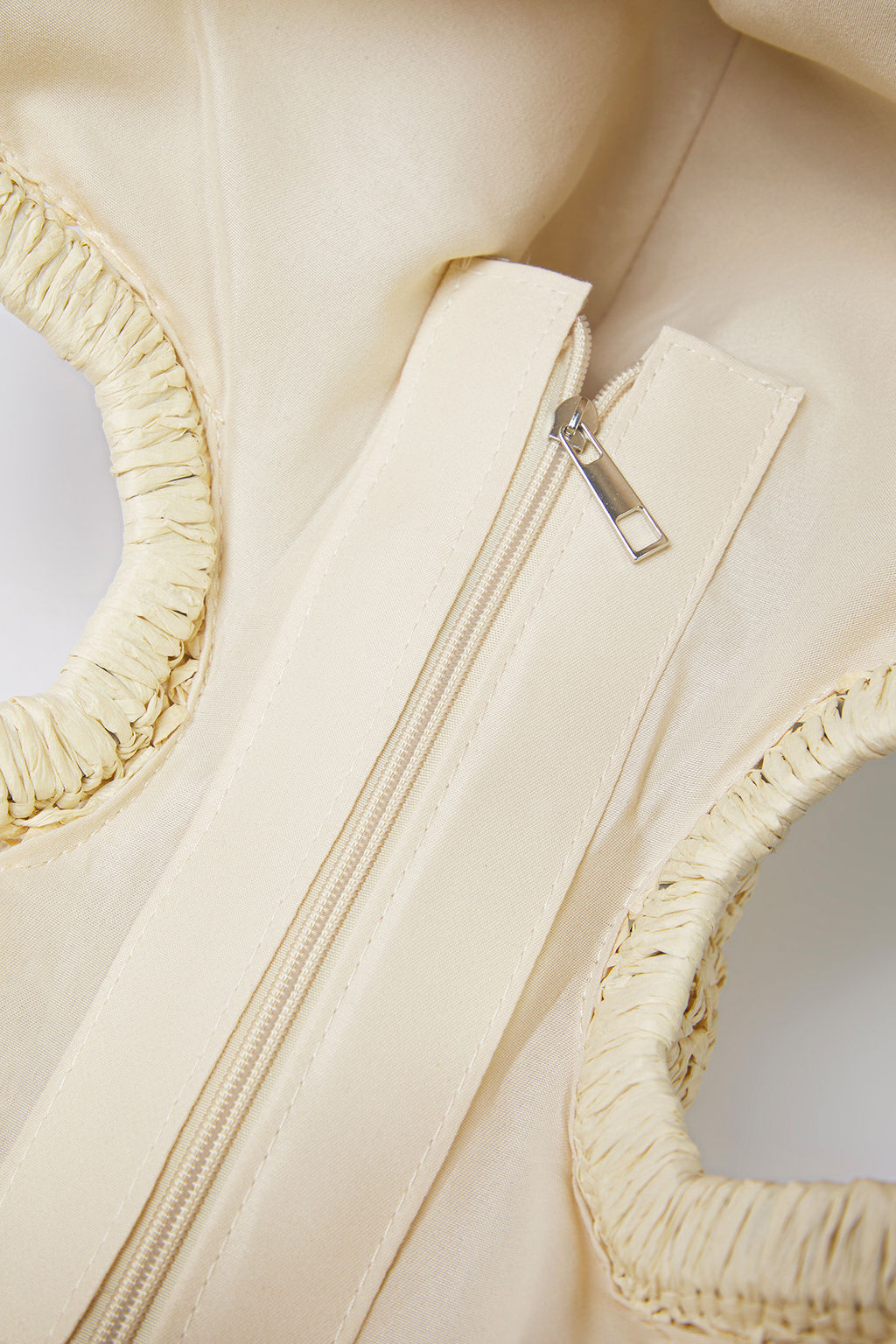 Fusya Has?r El Orgusu Kad?n Orta Boy Oval El Cantas? TAKSS25OC00062 - Trendyolmilla фото 14