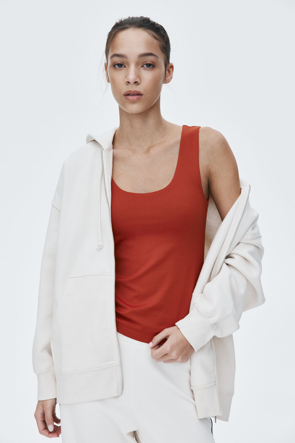 Top sin mangas en microfibra - H&m фото 9