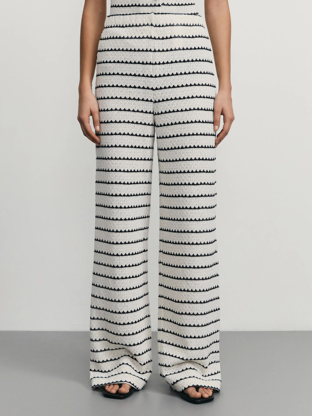 Брюки из фактурной вязки / Zarina  фото 2