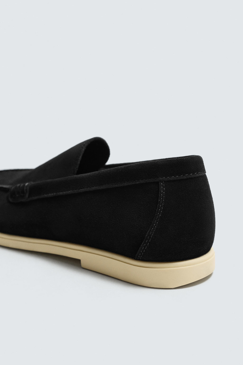 CASUAL LEATHER LOAFERS