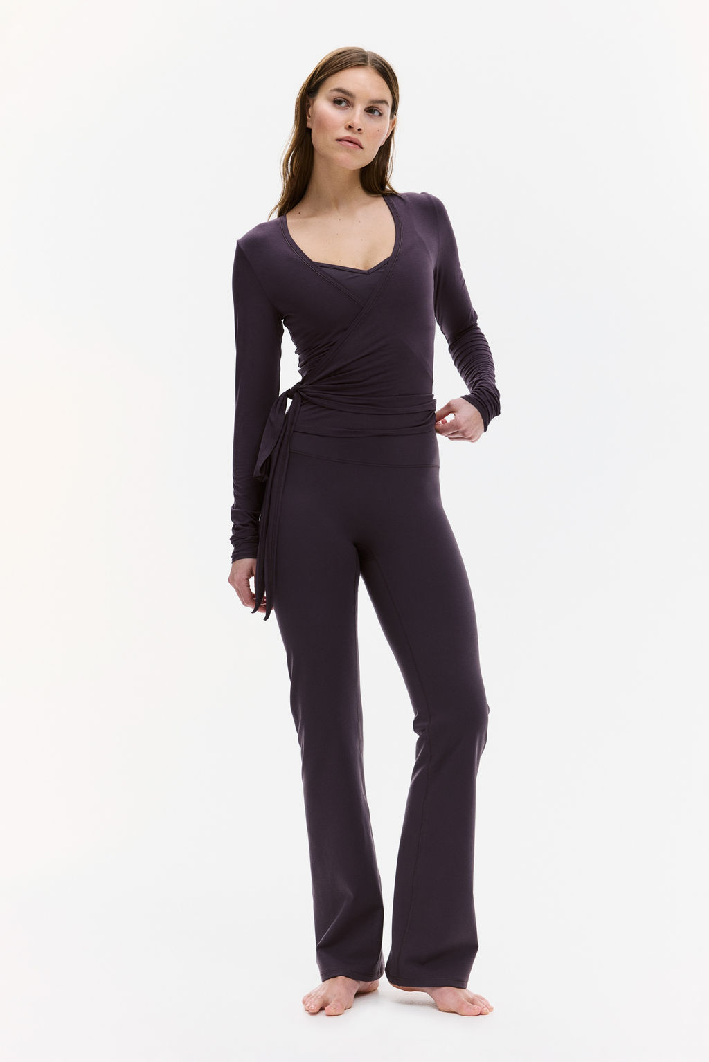 Top de deporte cruzado en modal - H&m фото 13