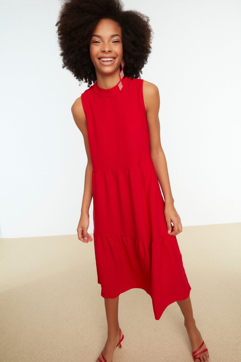 K?rm?z? Shift/Duz Kesim Dik Yaka Midi Dokuma Elbise TWOSS20EL1864