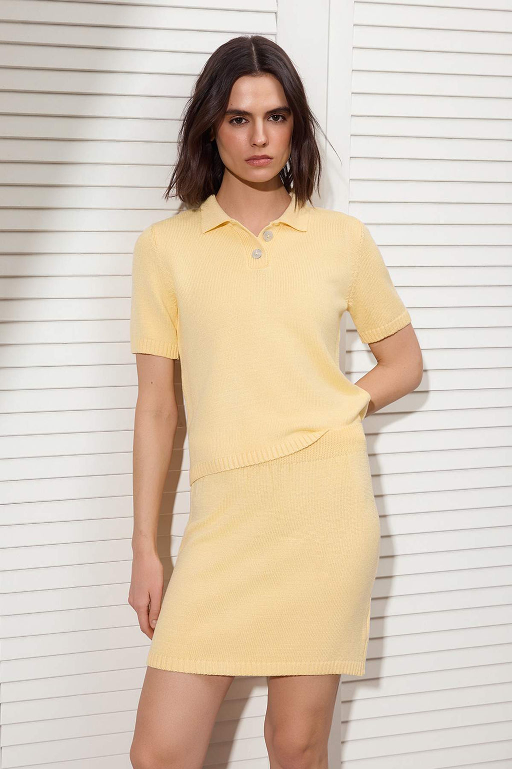 Sar? Polo Yaka Yumusak Dokulu 2li Bluz-Etek Tak?m Triko TWOSS26AU00051 - Trendyolmilla фото 2