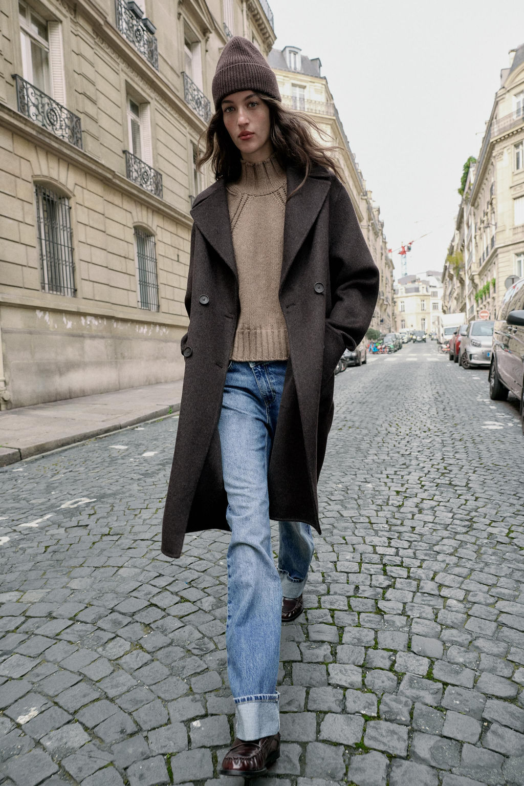 LONG DOUBLE-BREASTED WOOL COAT