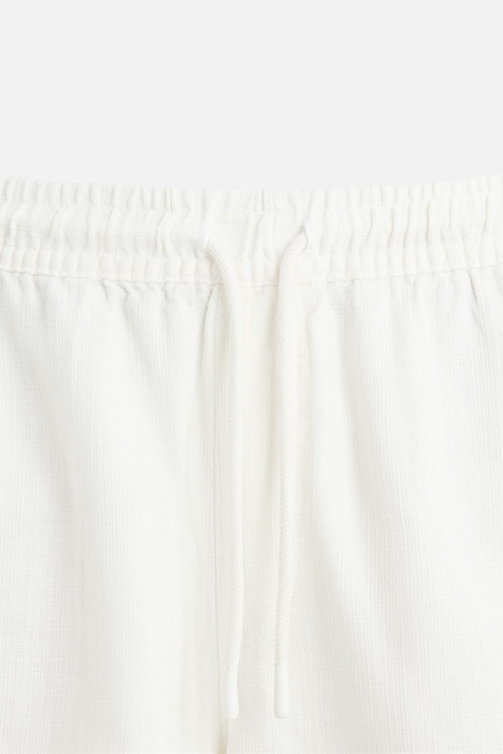 TEXTURED REGULAR FIT BERMUDA SHORTS - Zara фото 36