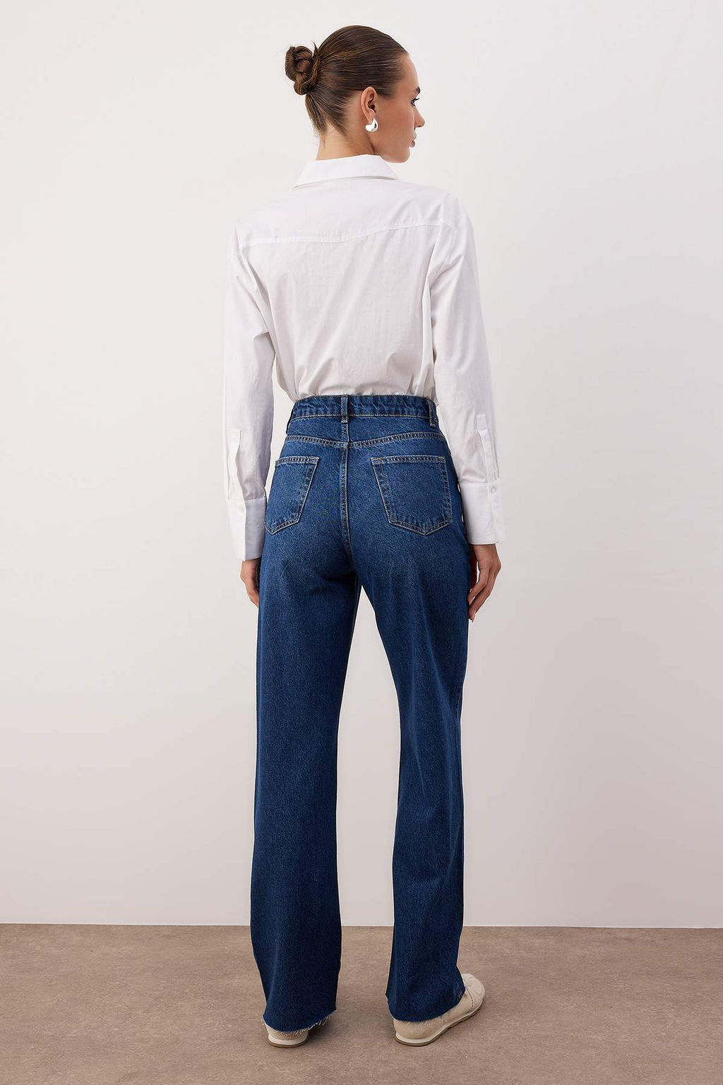 Koyu Mavi Yuksek Bel Wide Leg Jeans TWOAW26JE00286 - Trendyolmilla фото 5