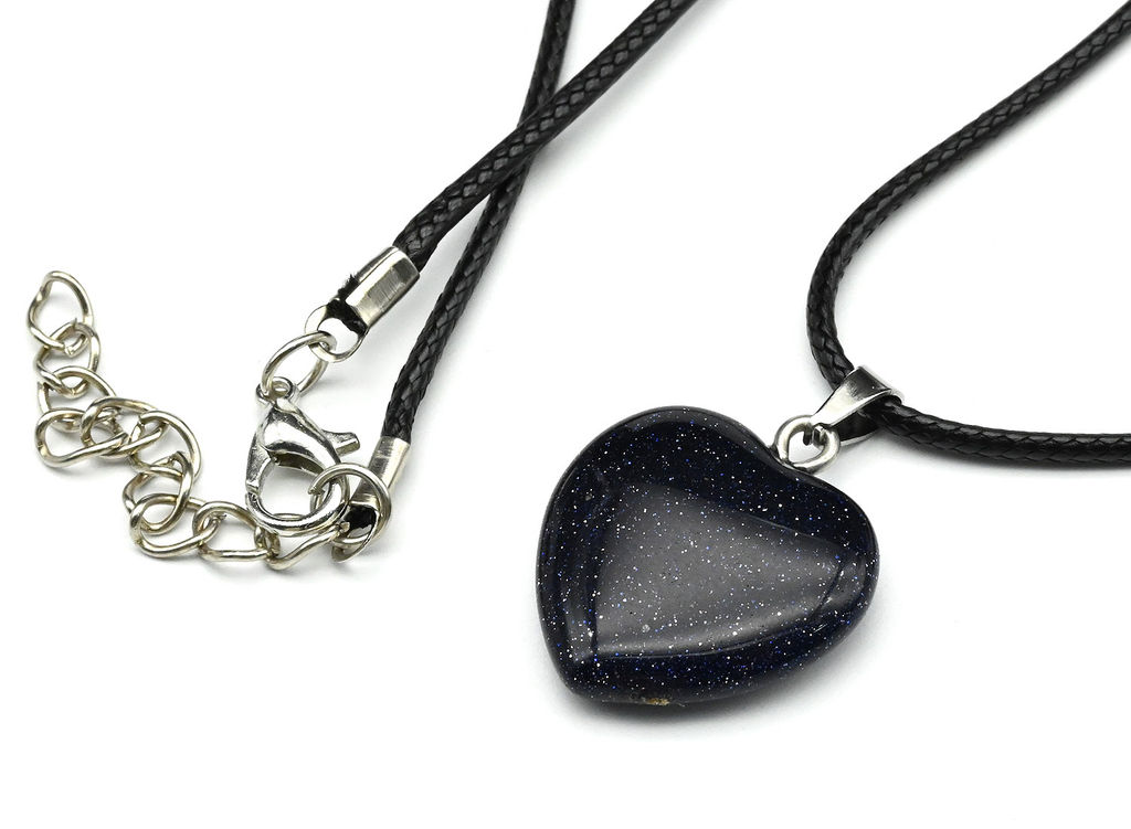 Кулон на шею из авантюрина синего Сердце 20*22мм на шнурке, 45см