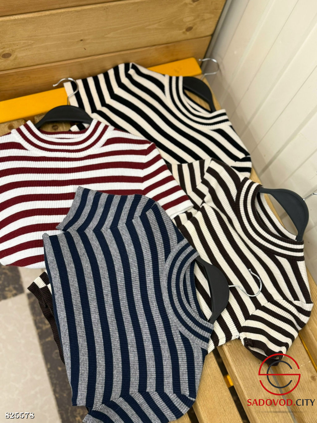 Футболка женская в полоску