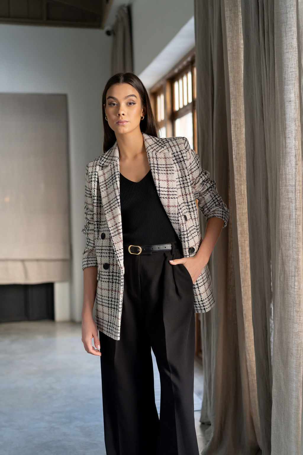 Двубортный жакет в клетку - TO BE ONE фото 2