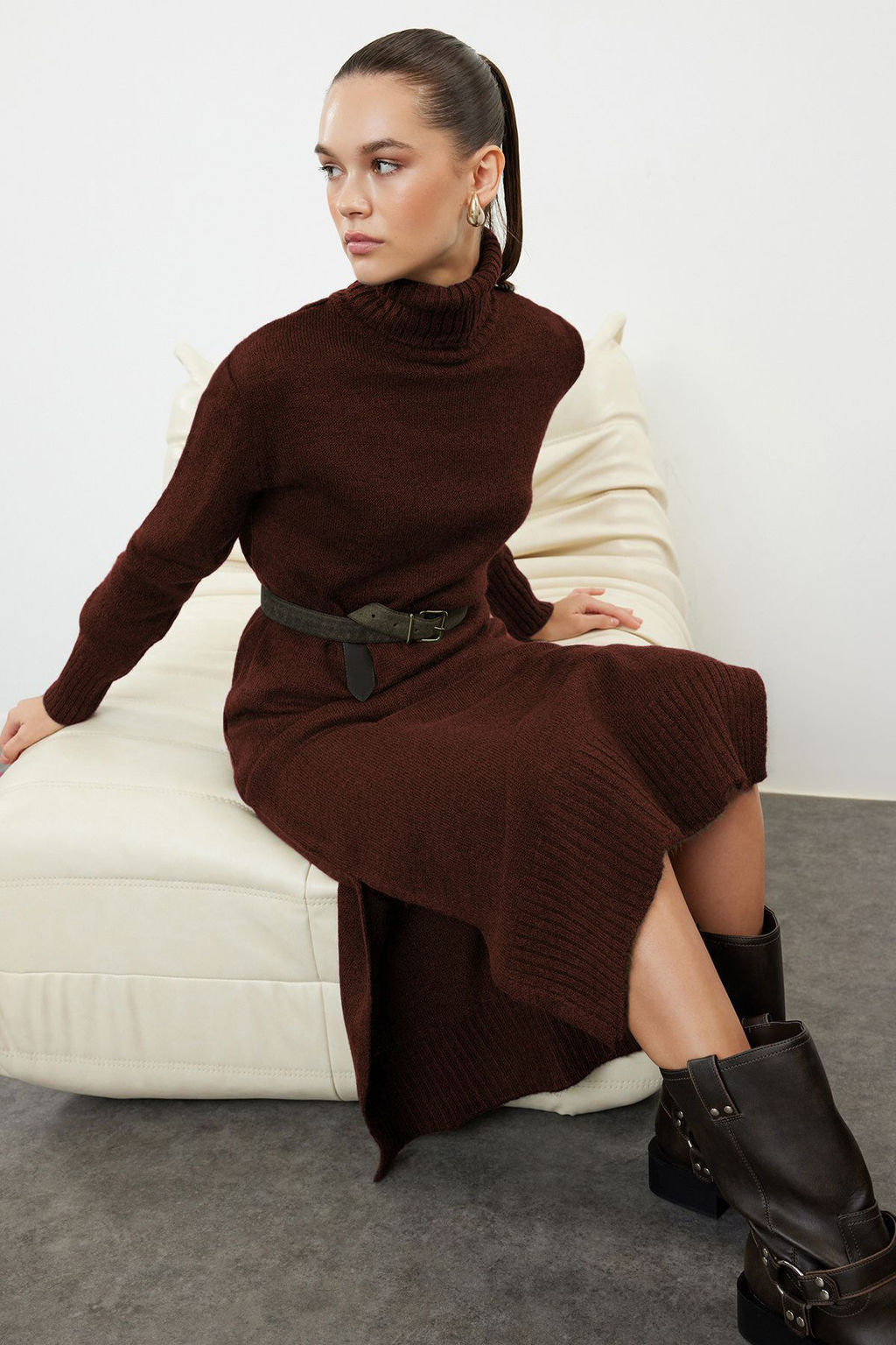 TRENDYOLMILLA Camel Midi Triko Genis Kal?p Yumusak Dokulu Elbise TWOAW24EL00034 фото 49