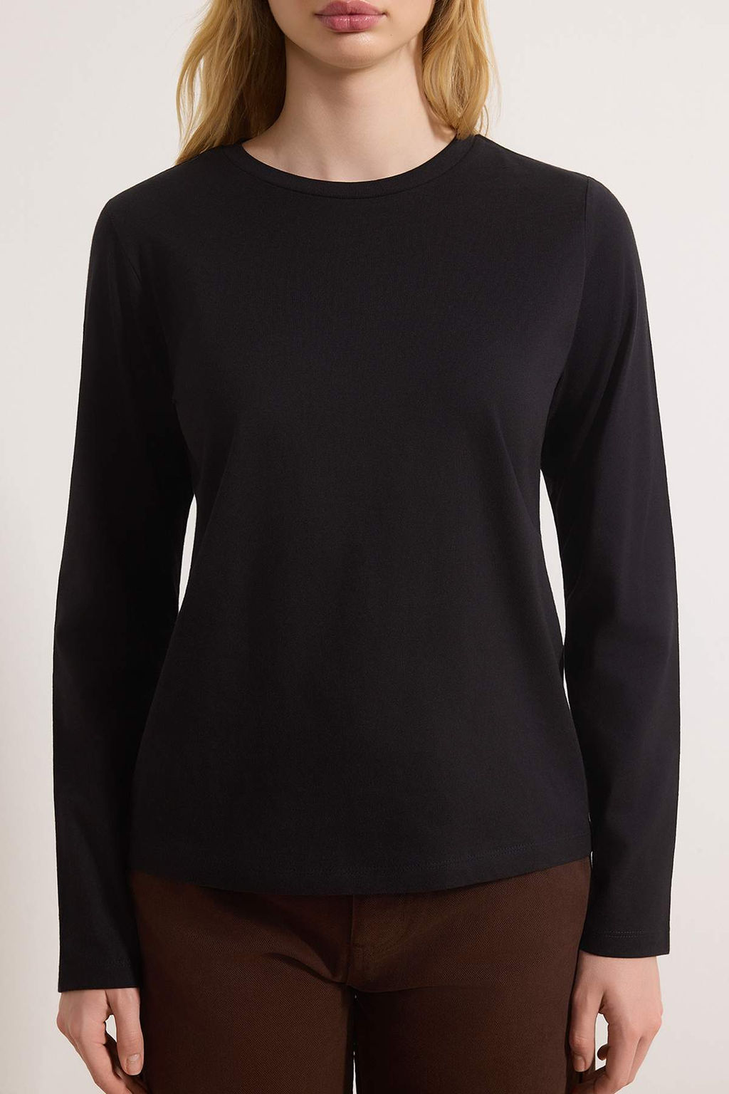 Siyah-Beyaz 2li Paket Bisiklet Yaka Regular/Normal Kesim Orme T-Shirt TWOAW25TS00001