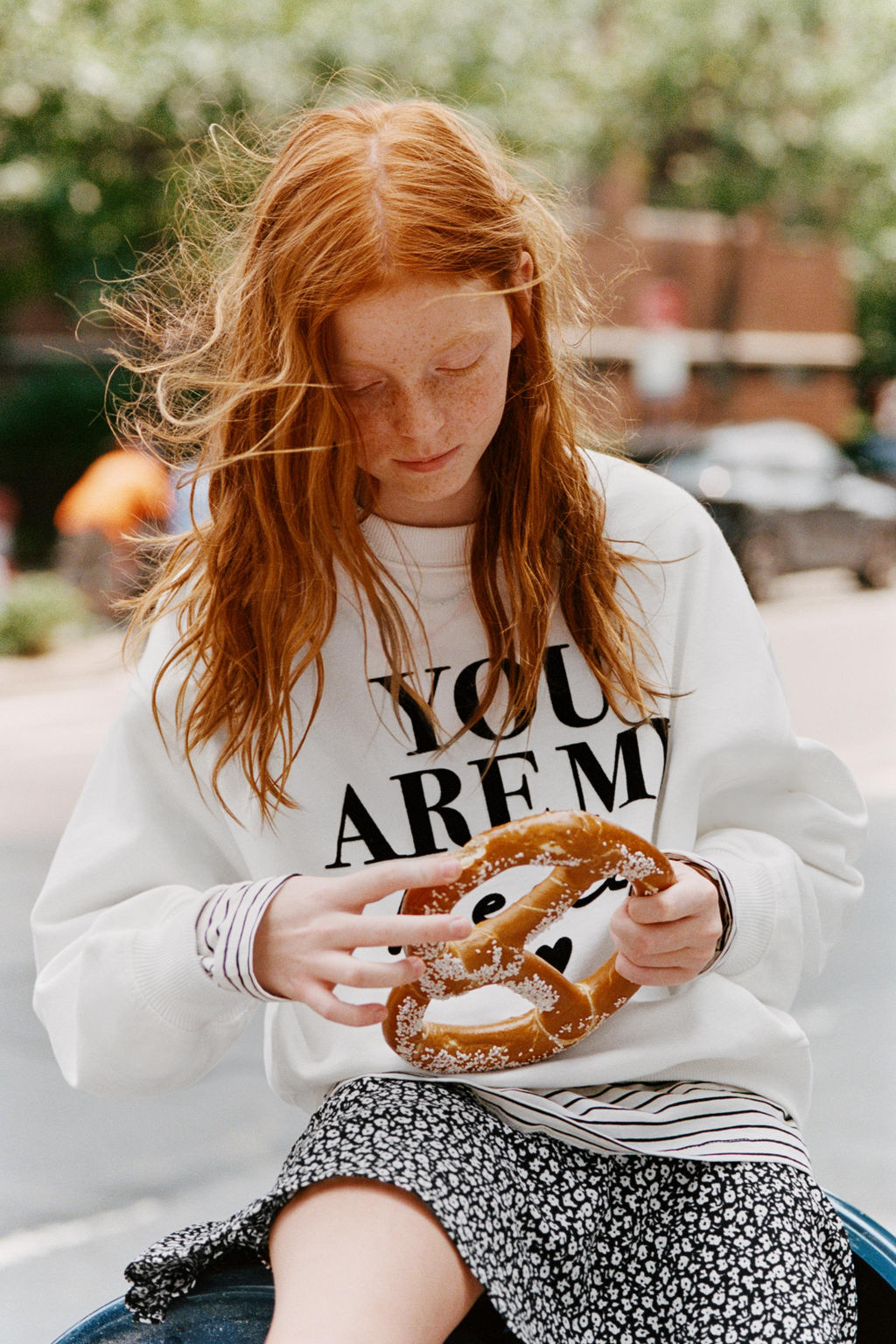 FLOCK SLOGAN SWEATSHIRT - Zara фото 7