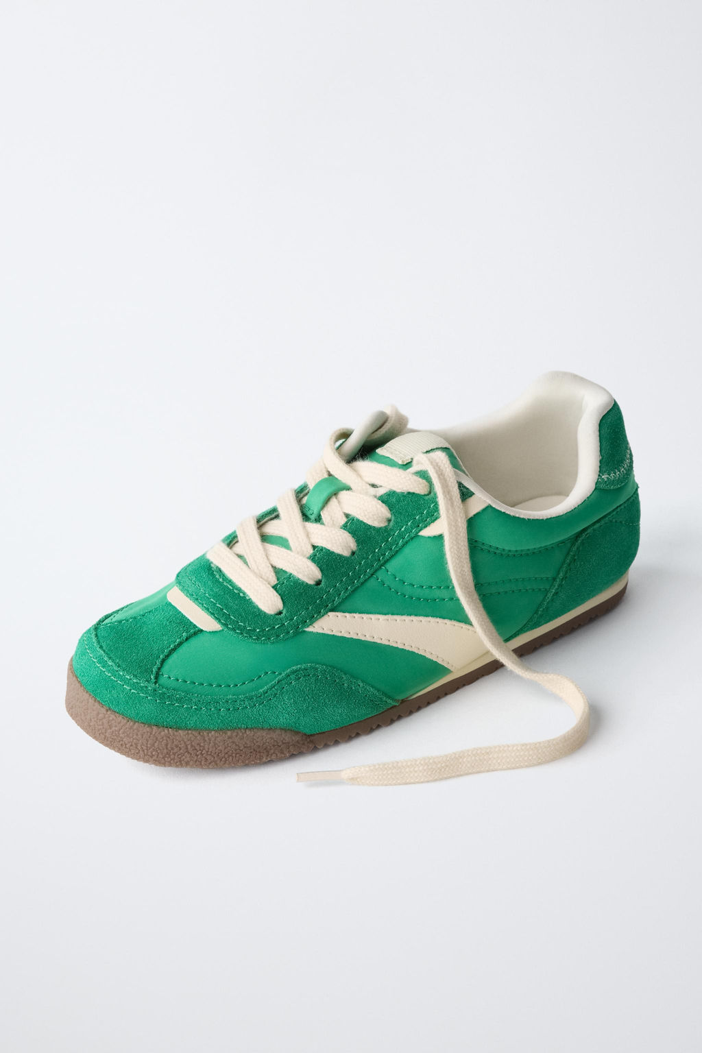 ZAPATILLA DEPORTIVA CONTRASTE / Verde - Zara фото 4