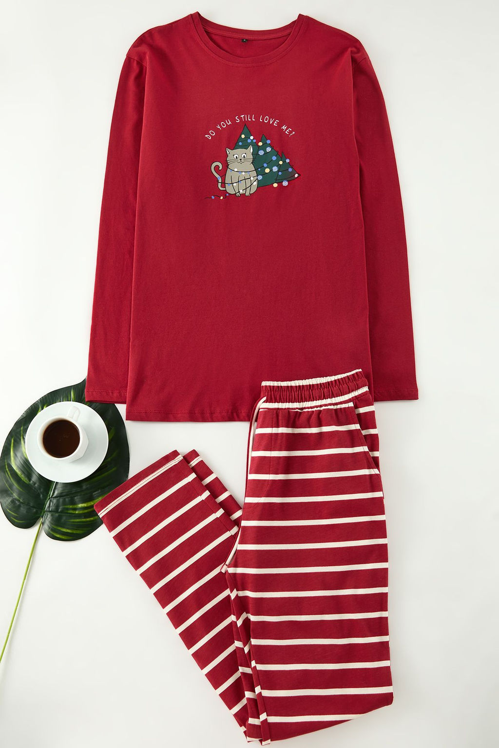 TRENDYOL MAN Bej Cizgili Regular Fit Couple Y?lbas? Orme Pijama Tak?m? TMNAW25PT00045