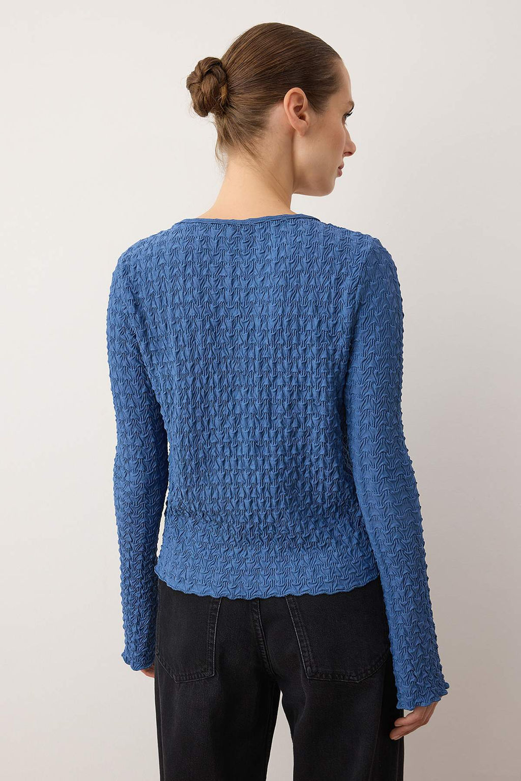 Indigo Regular/Normal Kal?p Dokulu Uzun Kollu Esnek Orme Bluz TWOAW26BZ00334 - Trendyolmilla фото 4