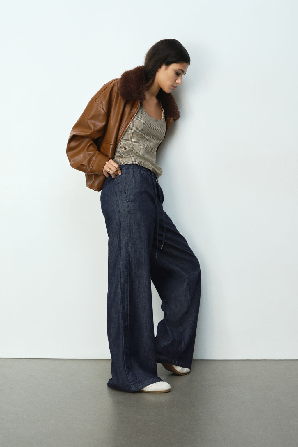 Pantal?n denim con cord?n de ajuste - H&m фото 7