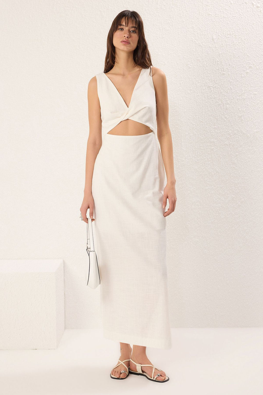 TRENDYOLMILLA Ekru A Kesim Pencere Detayl? Maxi Astarl? Dokuma Elbise TWOSS25EL00131