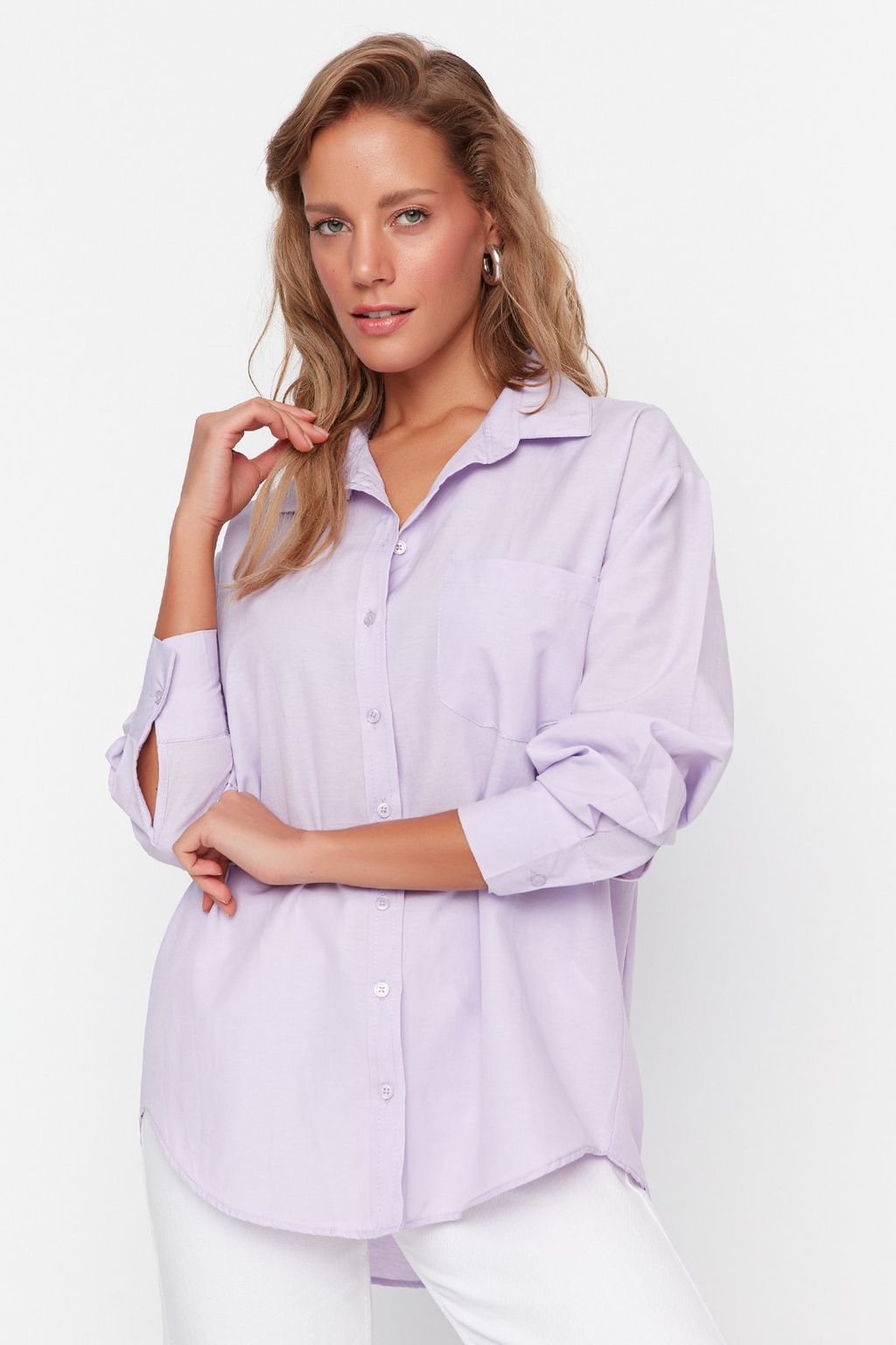TRENDYOLMILLA Beyaz Tek Cepli Boyfriend/Genis Kal?p Pamuklu Dokuma Gomlek TWOAW20GO0115 фото 35