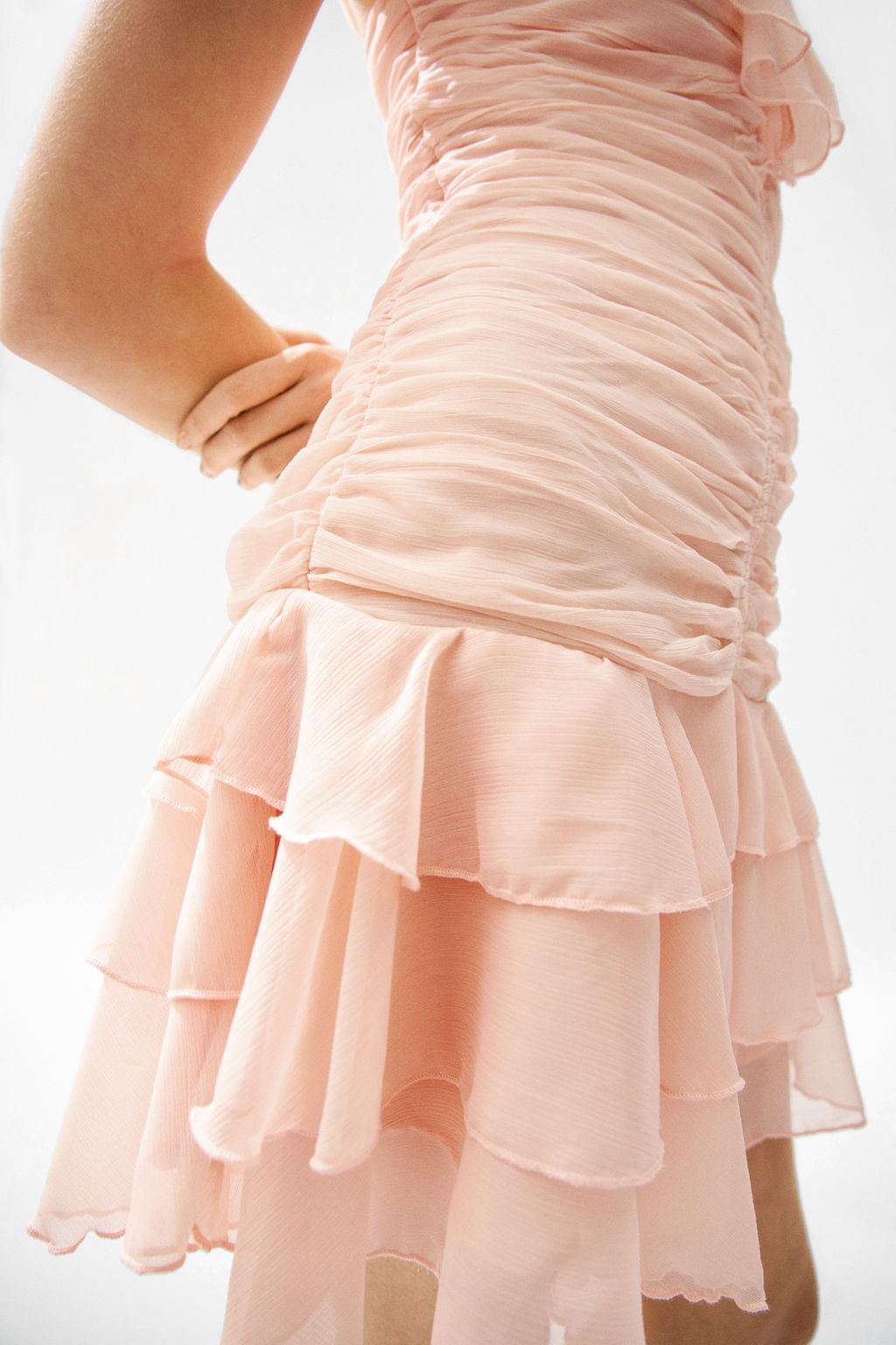 Vestido drapeado de gasa con tirantes finos - H&m фото 6