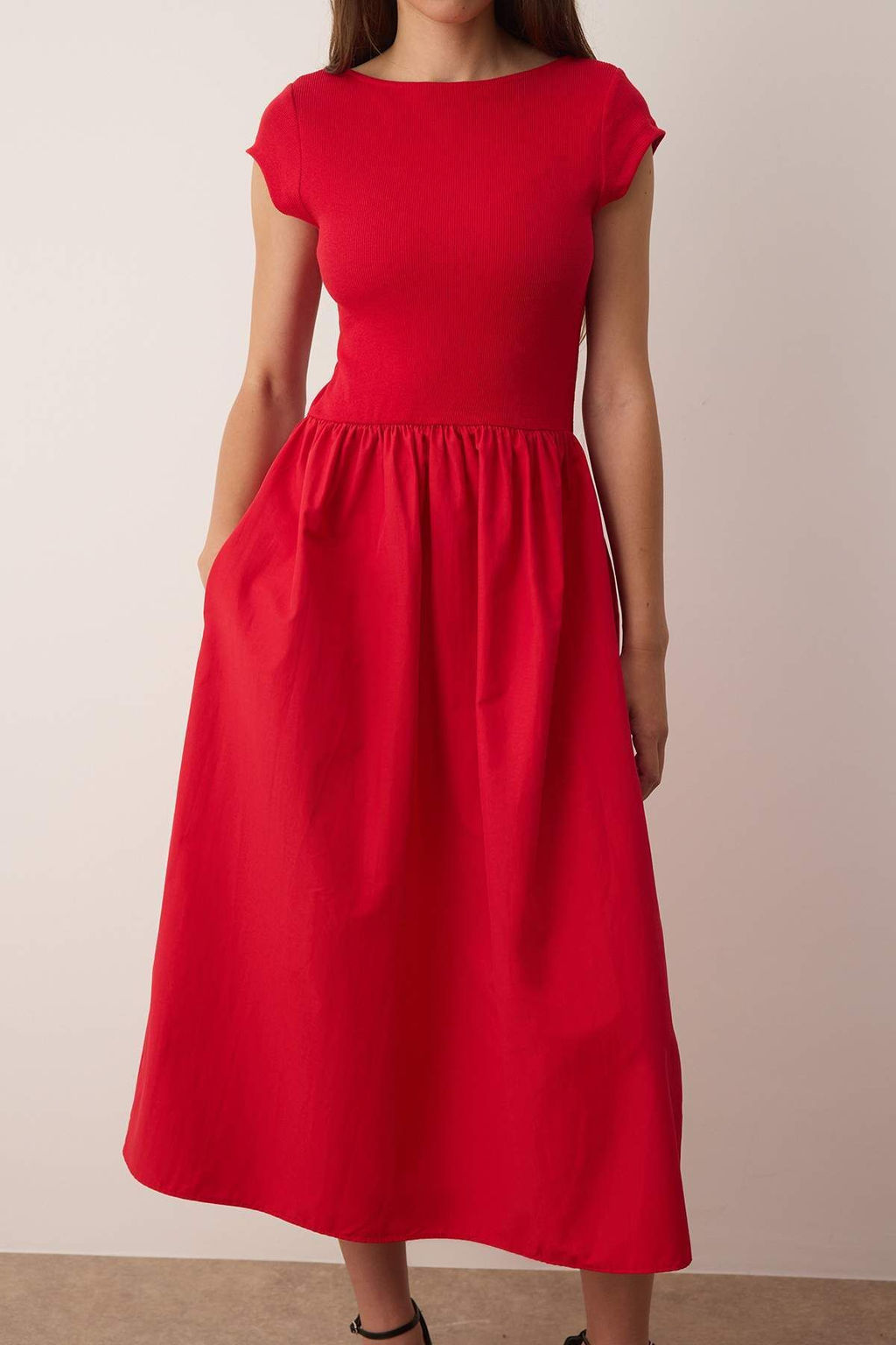 Kahverengi Ustu Esnek Fitilli Alt K?sm? Genis Terrycotton Kontrast Dokuma Elbise - Trendyolmilla фото 11