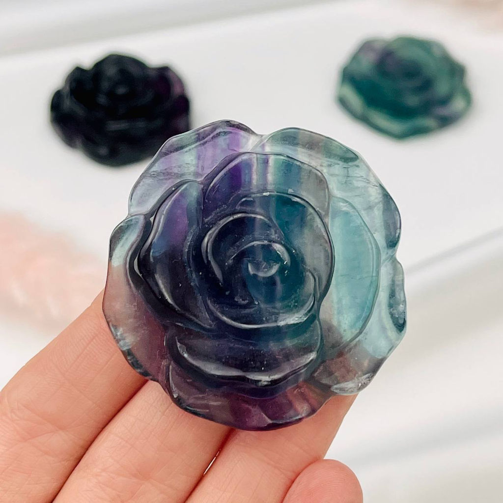 Фигурка "Цветок" из Флюорита