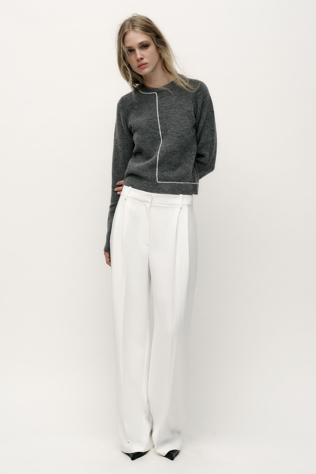 CONTRAST TRIM KNIT SWEATER