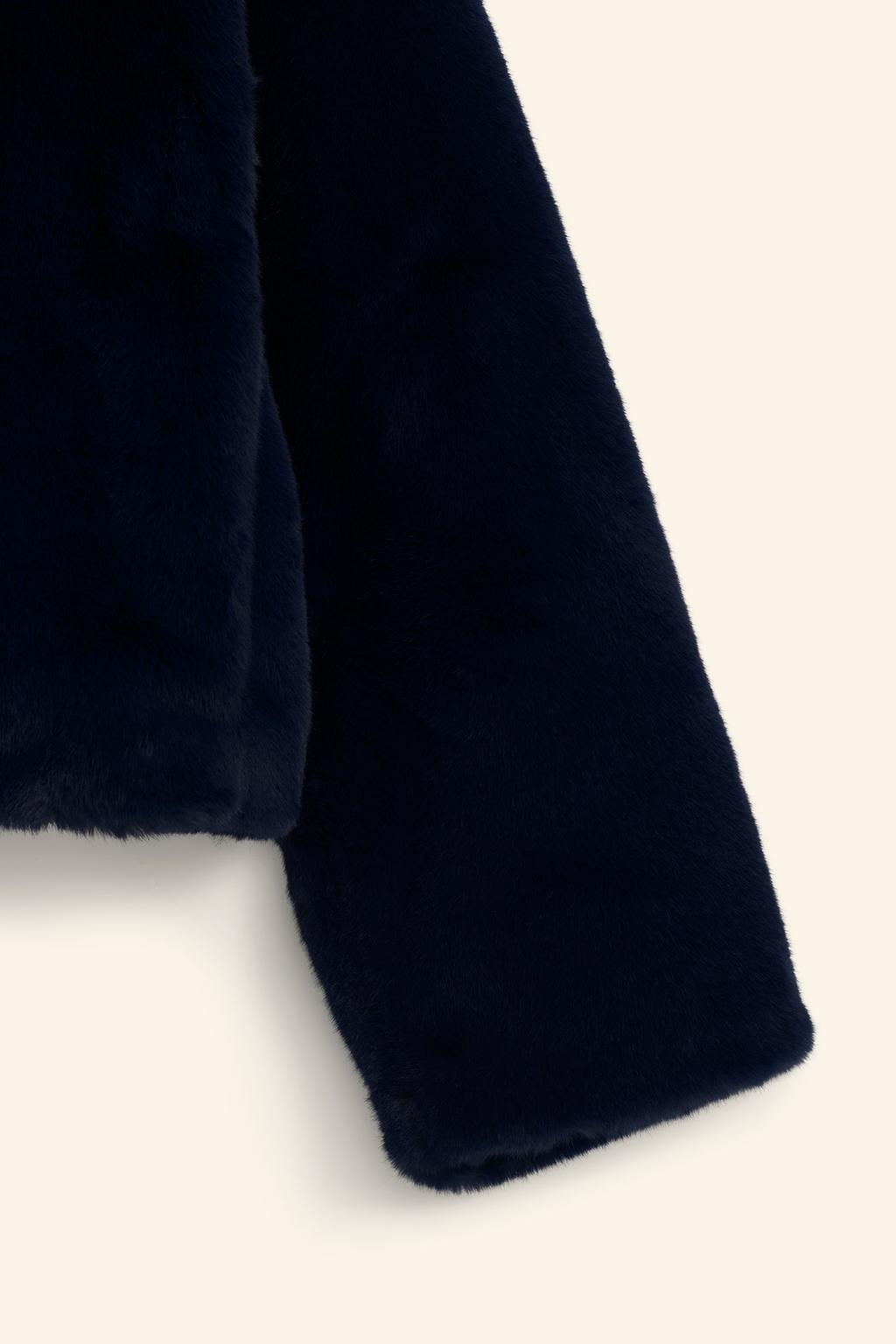 LIMITED EDITION FAUX FUR SWEATSHIRT - Zara фото 12