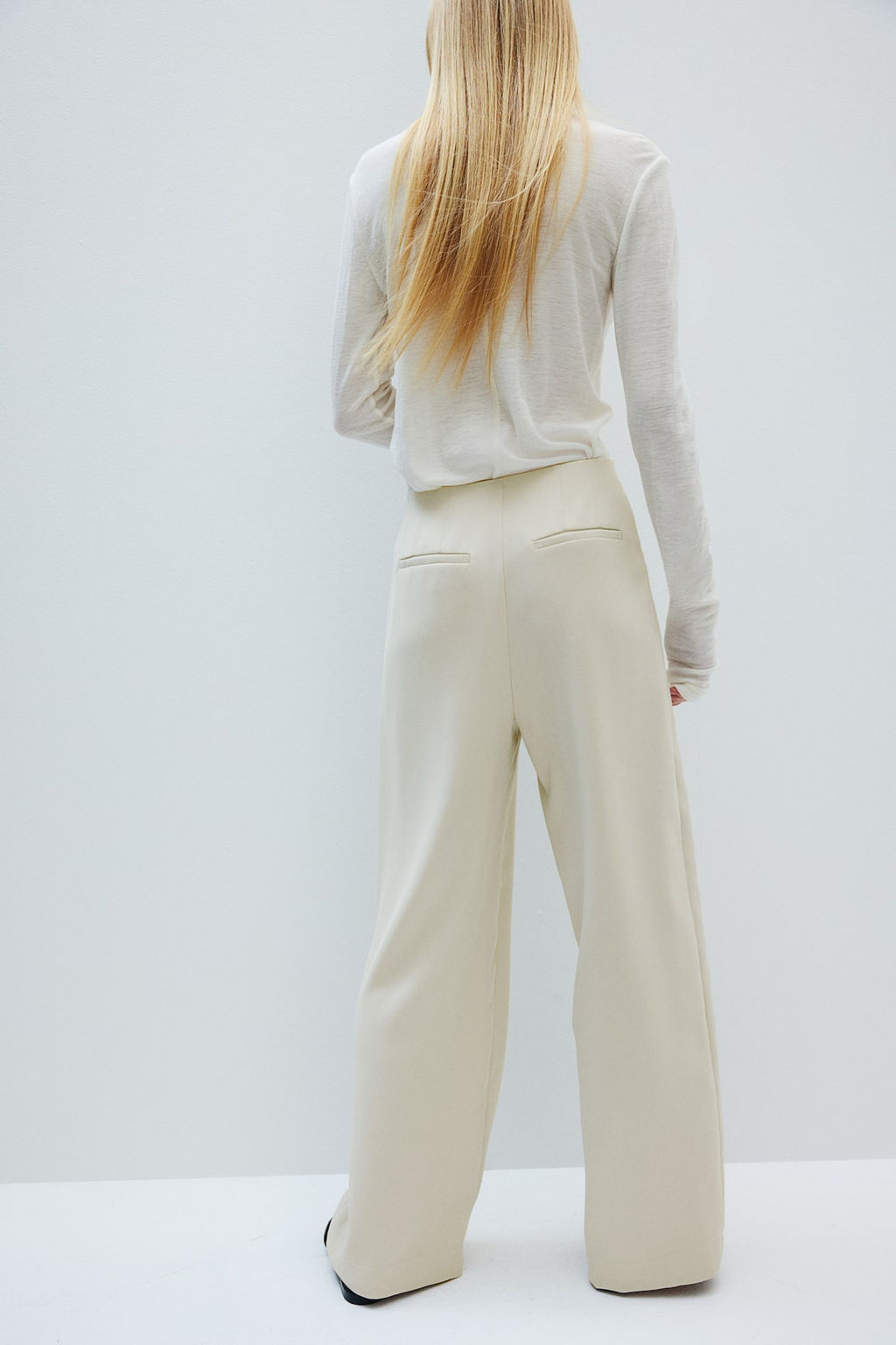 Pantalon de sarga con botonadura frontal - H&m фото 3