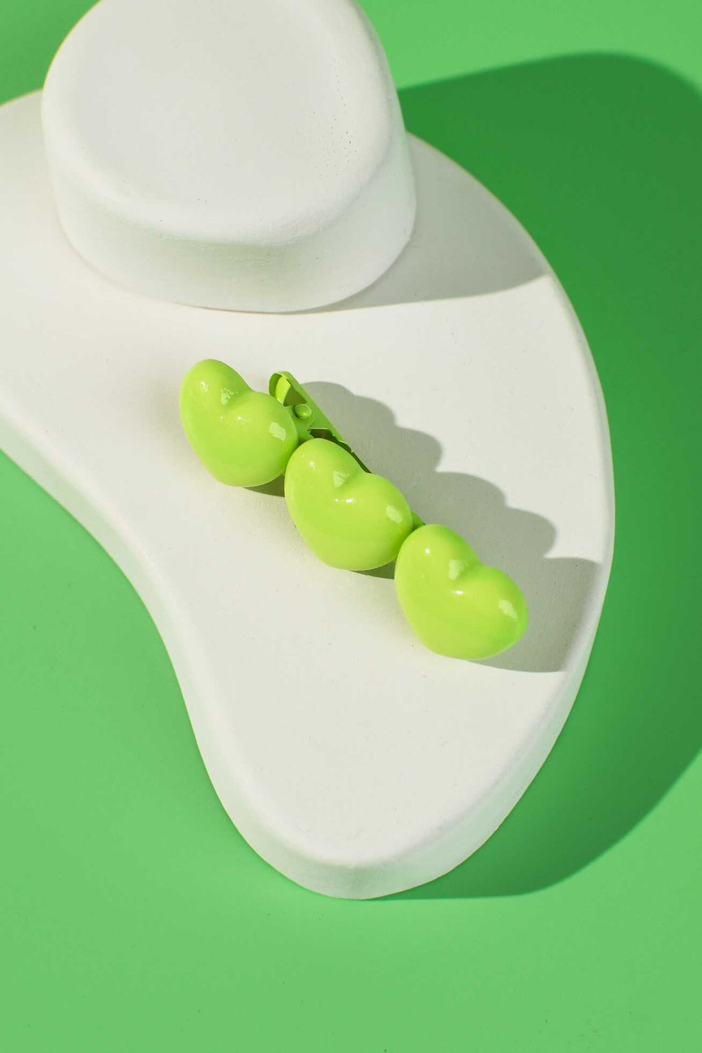 Заколка для волос зажим, арт. 71770 / 10 СЕРДЕЧКИ (в наборе: 1шт., 6,5 см, черный металл, полиэфирная смола, цвет: зелёный, подложка из мелованного картона + ПЭТ-пакет с европодвесом)