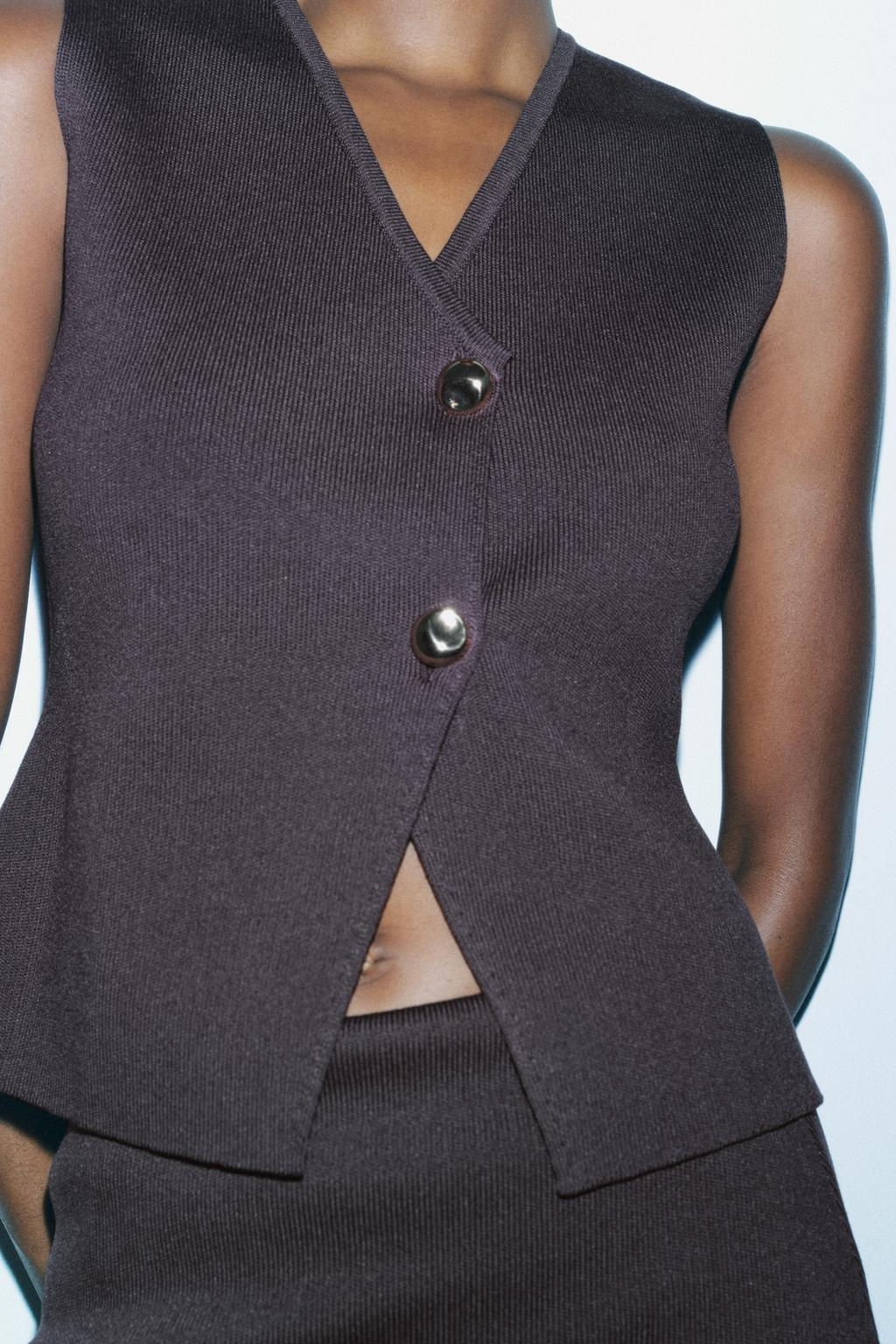 PLAIN KNIT TOP WITH GOLD BUTTON - Zara фото 18