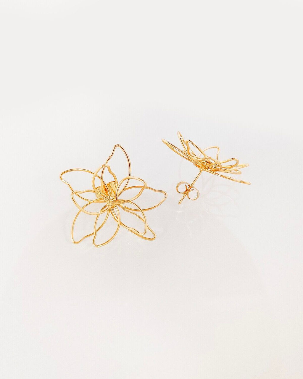 Стильные серьги