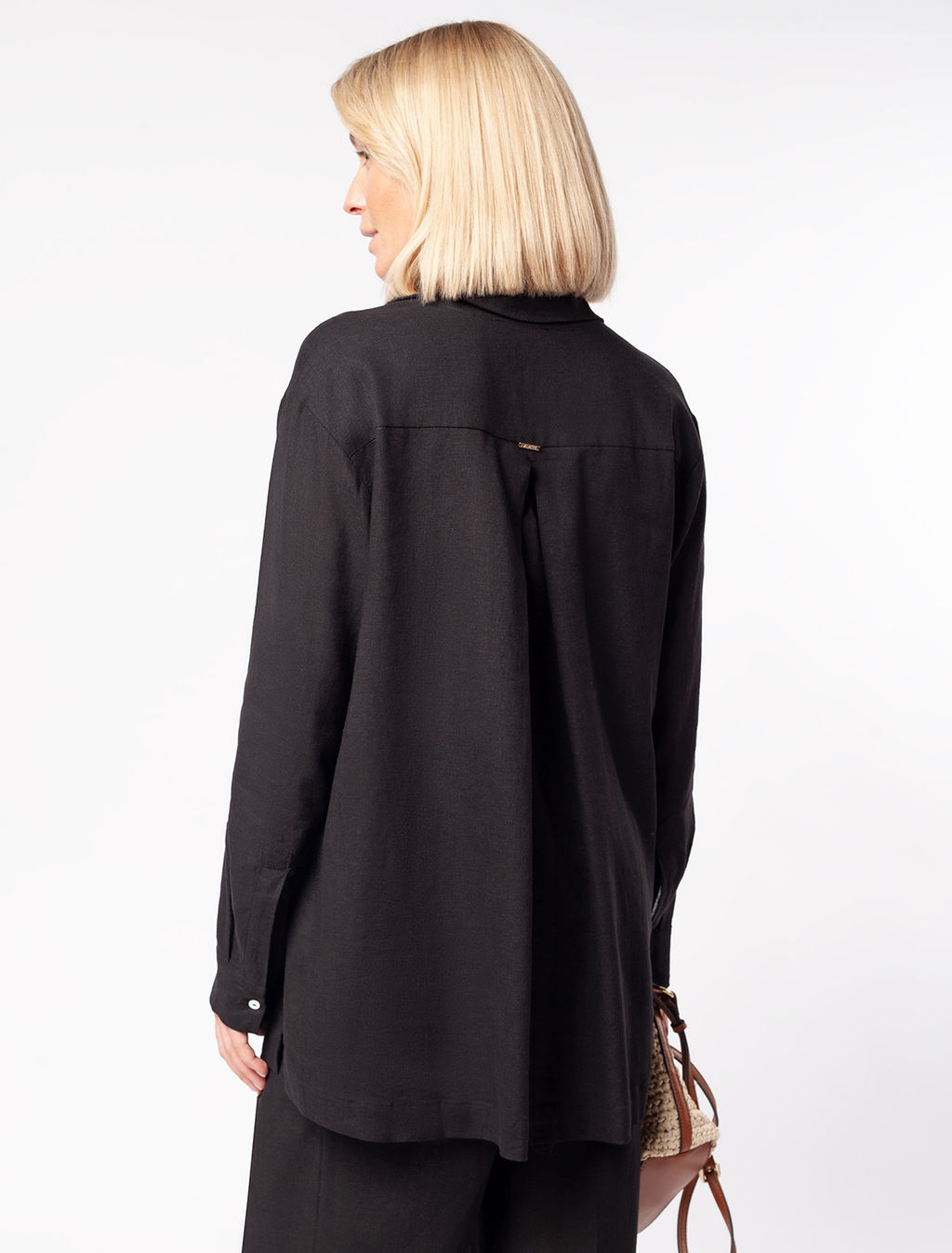 Удлиненная льняная блузка - Vilatte фото 4