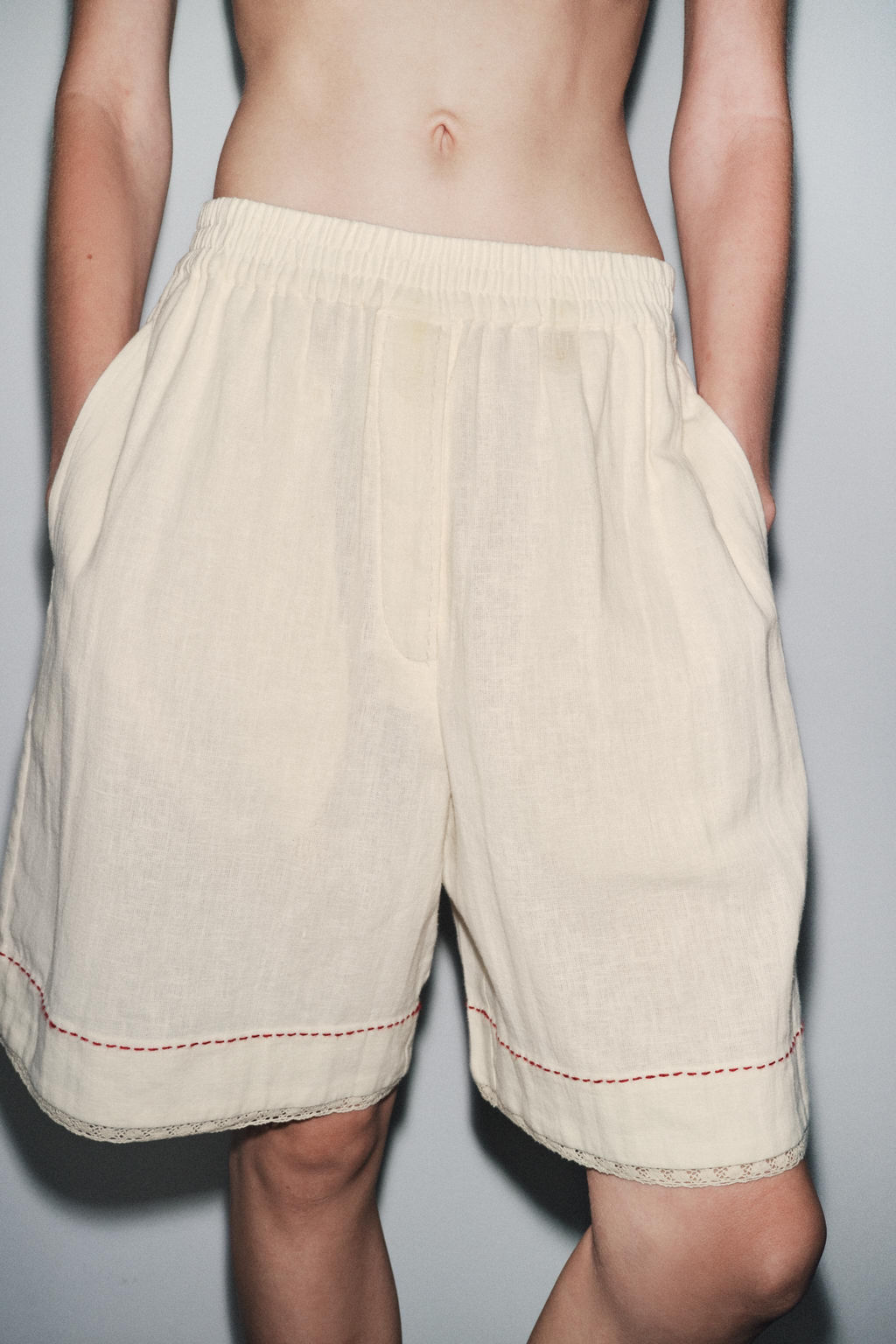 CONTRAST LINEN BLEND BERMUDA SHORTS - LIMITED EDITION - Zara фото 2