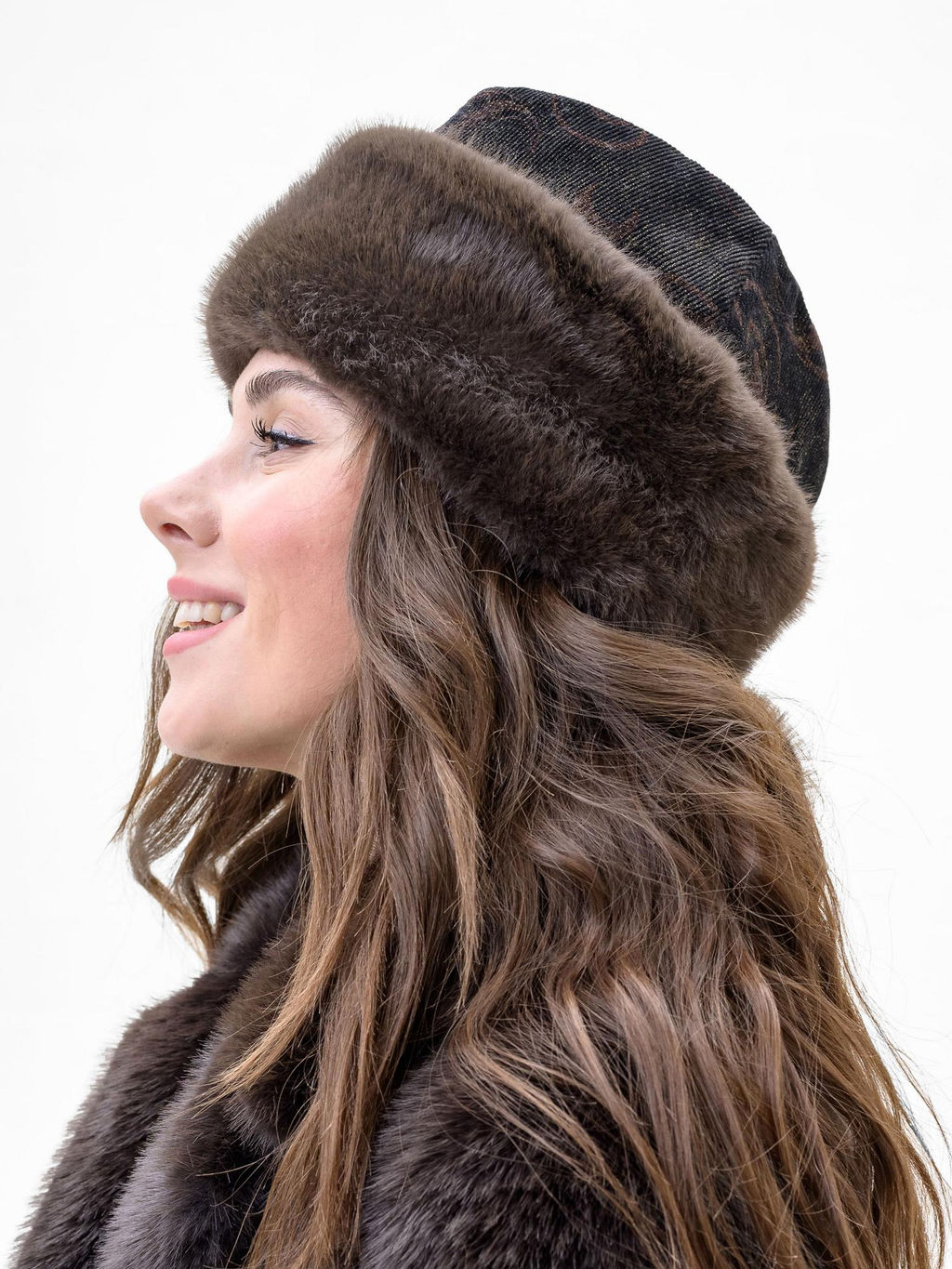 П26-34 Пилотка вельветовая с мехом "норка"