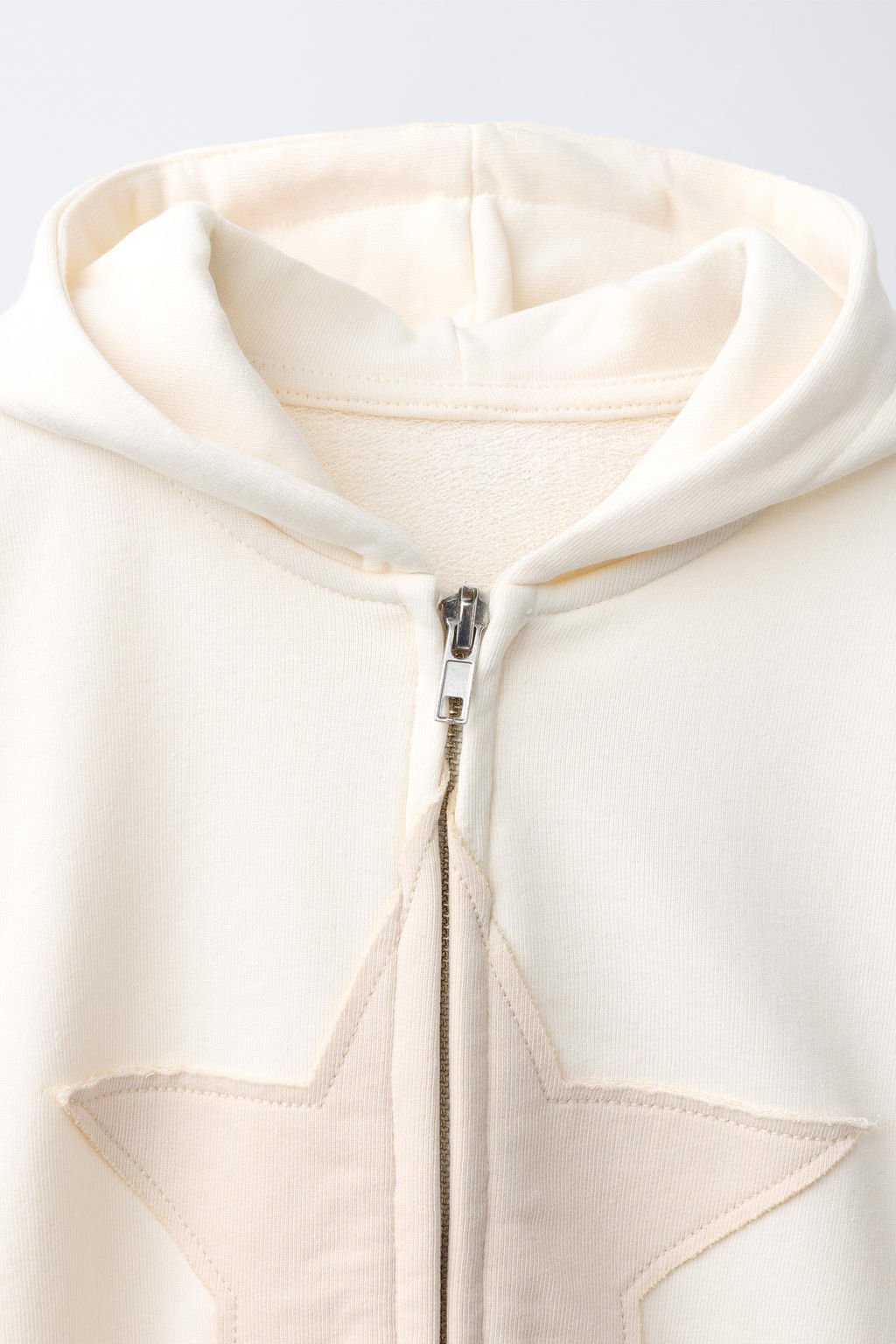 SUDADERA CAPUCHA PARCHE ESTRELLA / Arena - Zara фото 3