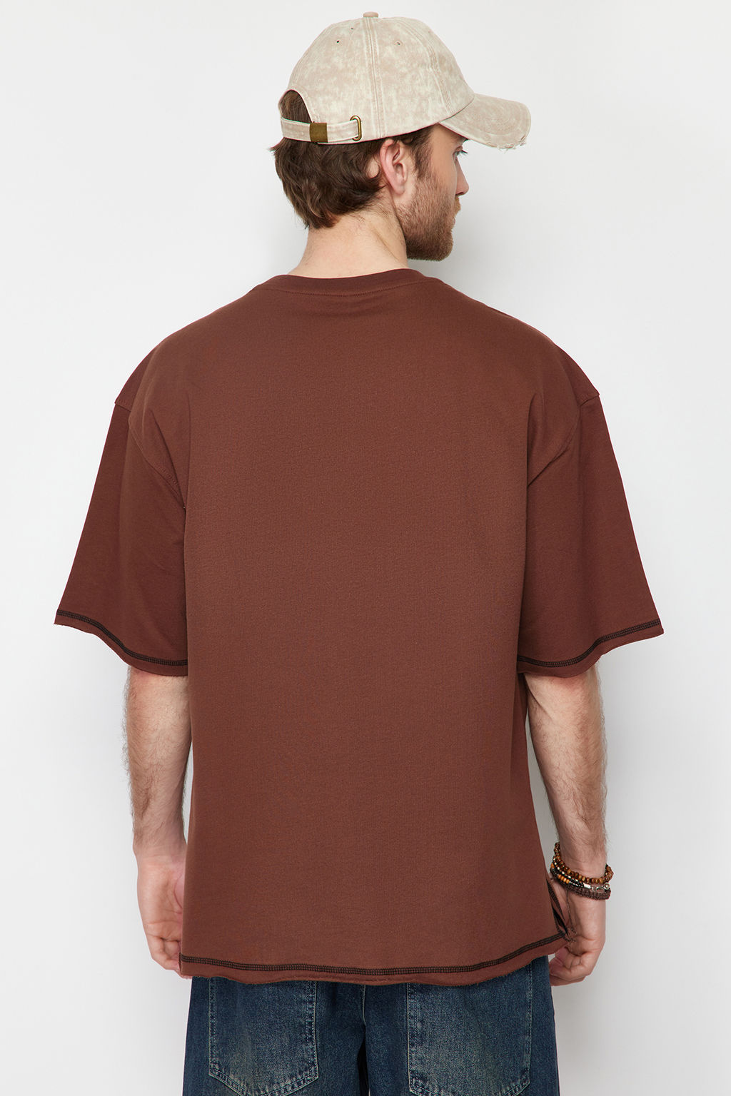 Kahverengi Oversize Dikis Detayl? %100 Pamuklu T-Shirt TMNSS24TS00094
