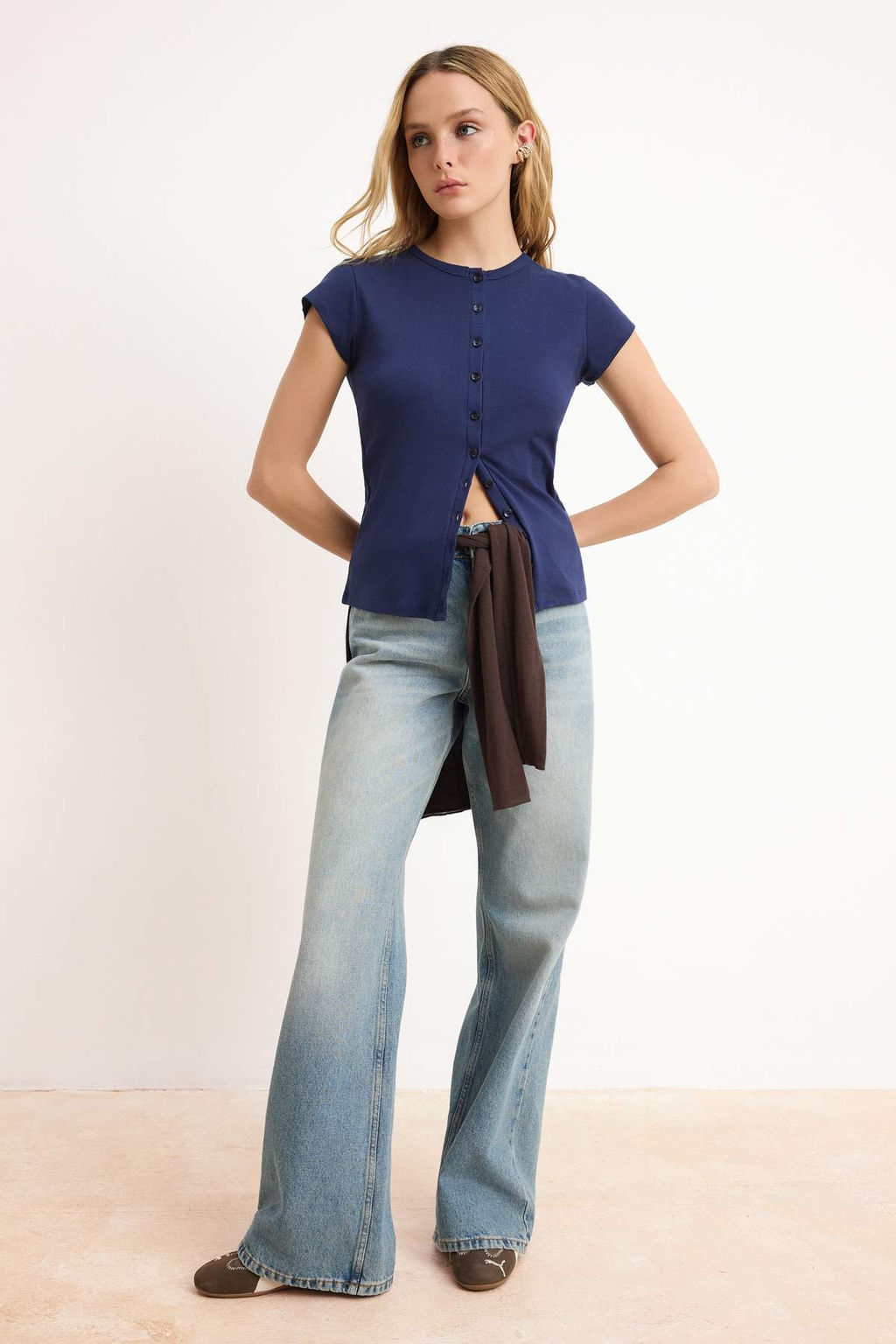 Lacivert Dugmeli Fitted/Vucuda Oturan Orme Bluz TWOSS25BZ00281