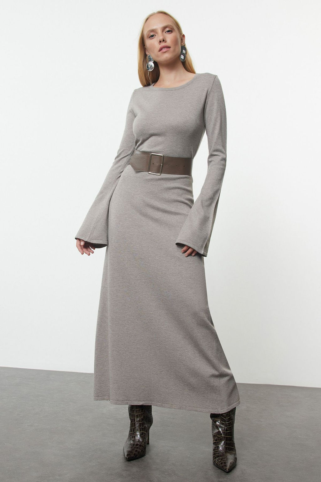 TRENDYOLMILLA Vizon Midi Triko Kemerli Elbise TWOAW25EL00034  фото 6