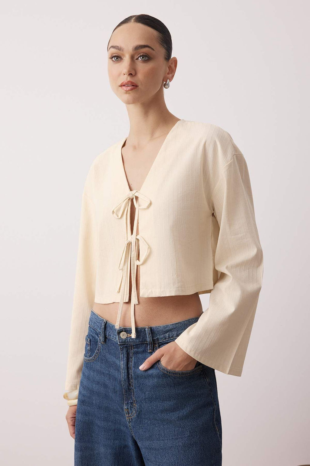 Trendyolmilla Yesil Baglama Detayl? Cizgili Dokuma Gomlek TWOSS24GO00247