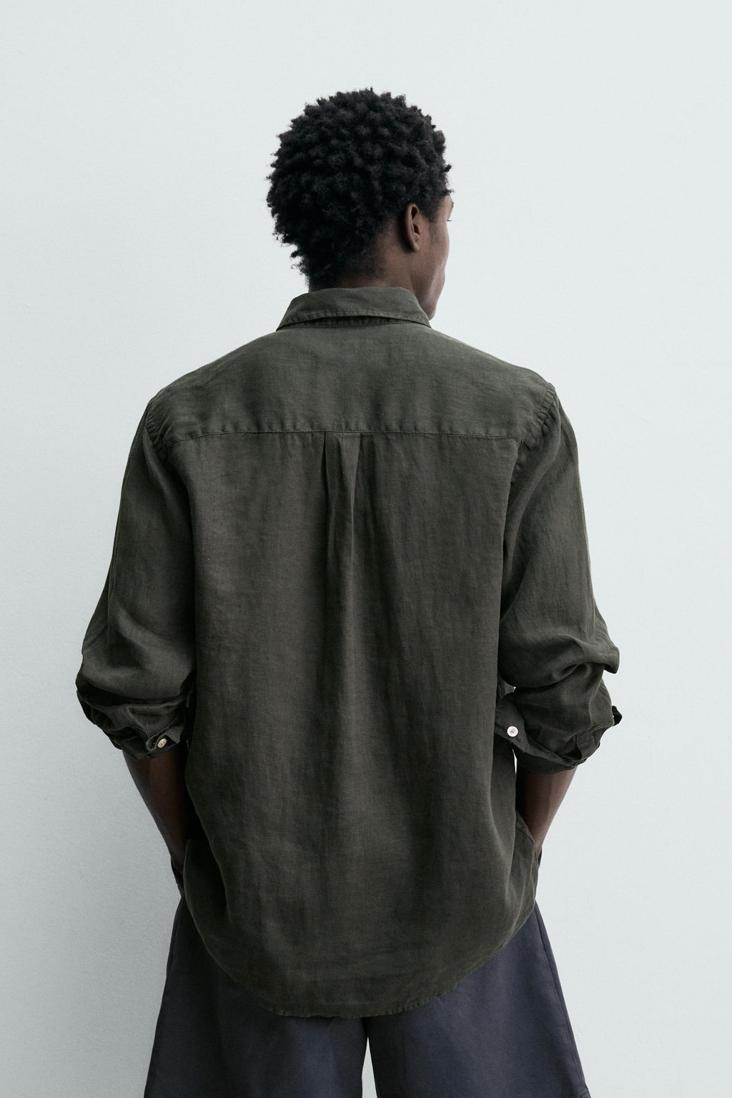 CAMISA REGULAR FIT 100% LINO / Verde oscuro - Zara фото 3