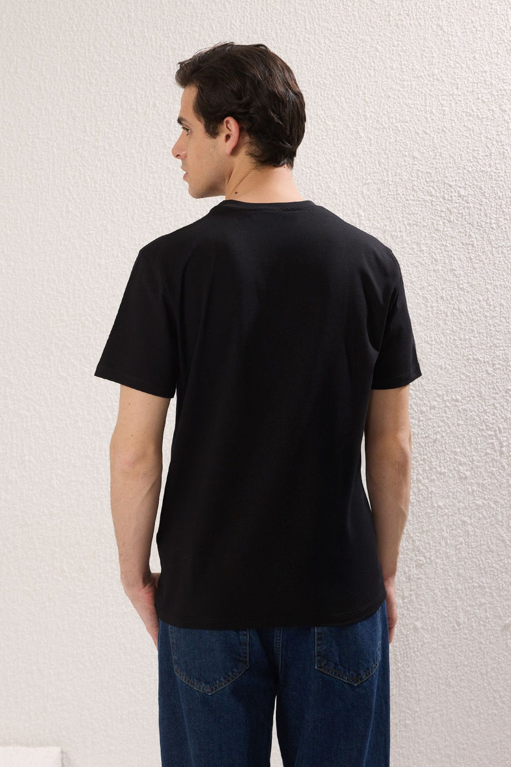 Trendyolmilla Man Siyah-Beyaz-Lacivert 3lu Oversize/Genis Kesim Etiketli %100 Pamuk Tok Kumas T-shirt TMNSS25TS00083  фото 5