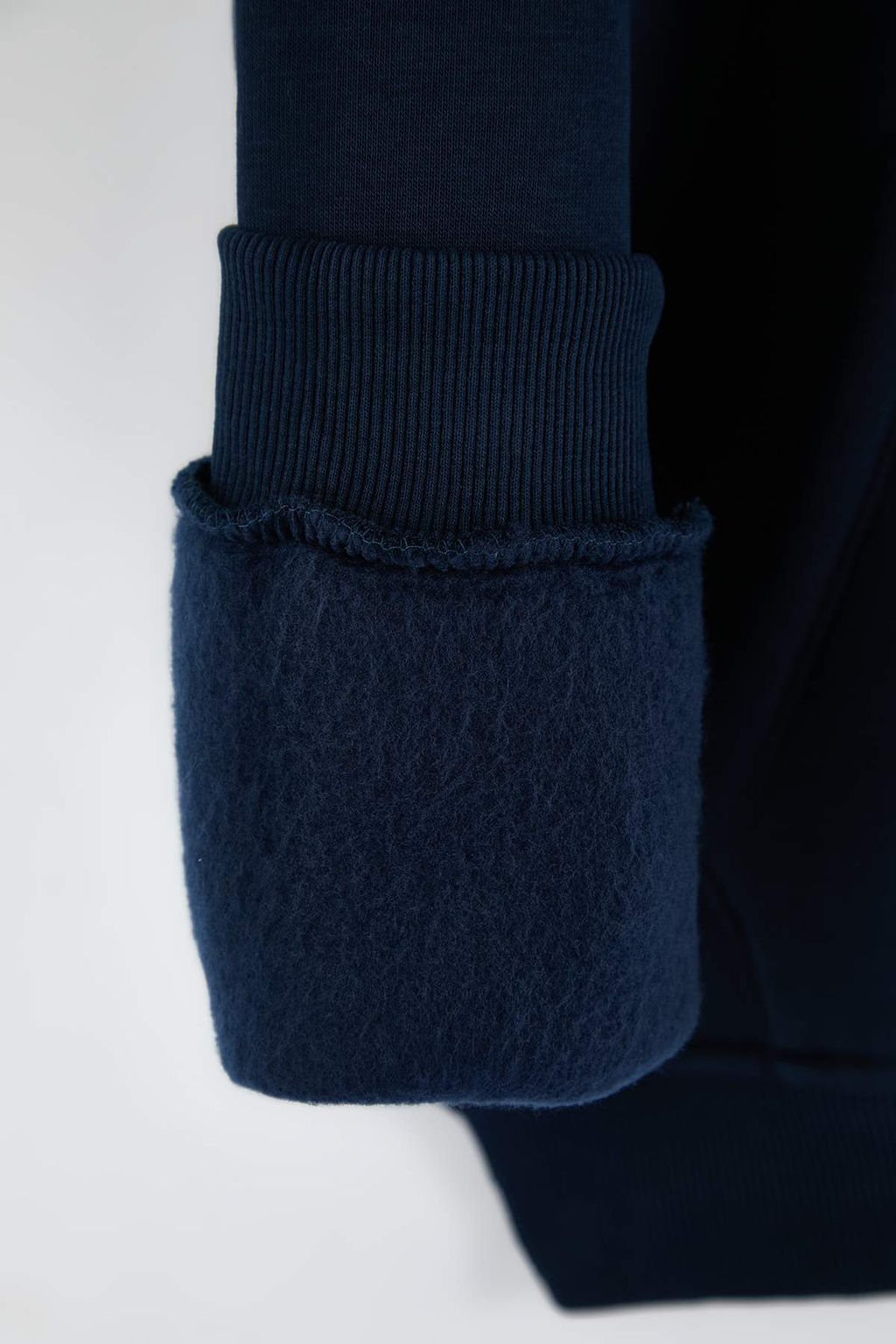 Lacivert Oversize/ Genis Kesim Aplike Nak?sl? Sweatshirt TMNAW26SW00056 - Trendyolmilla фото 4