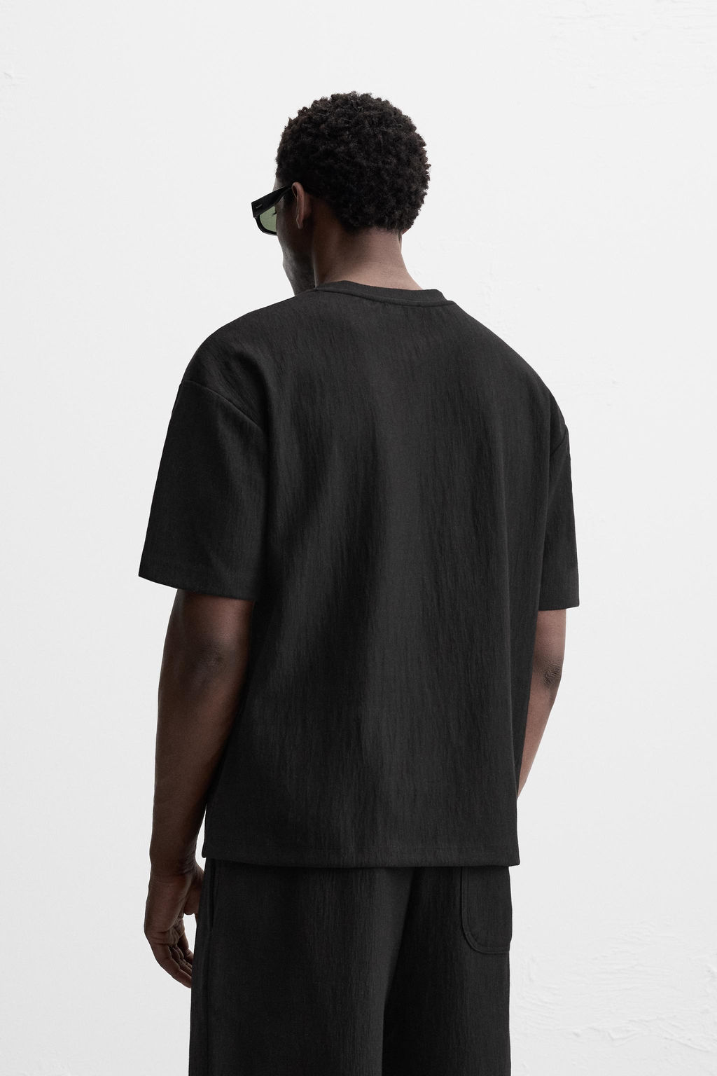 TEXTURED RELAXED FIT T-SHIRT