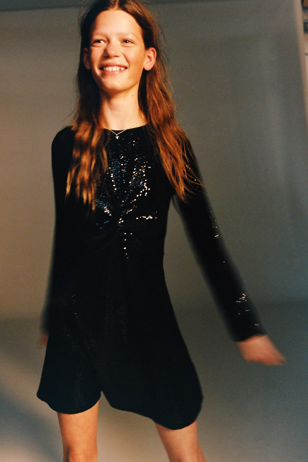 SHINY KNOT DRESS - Zara фото 5