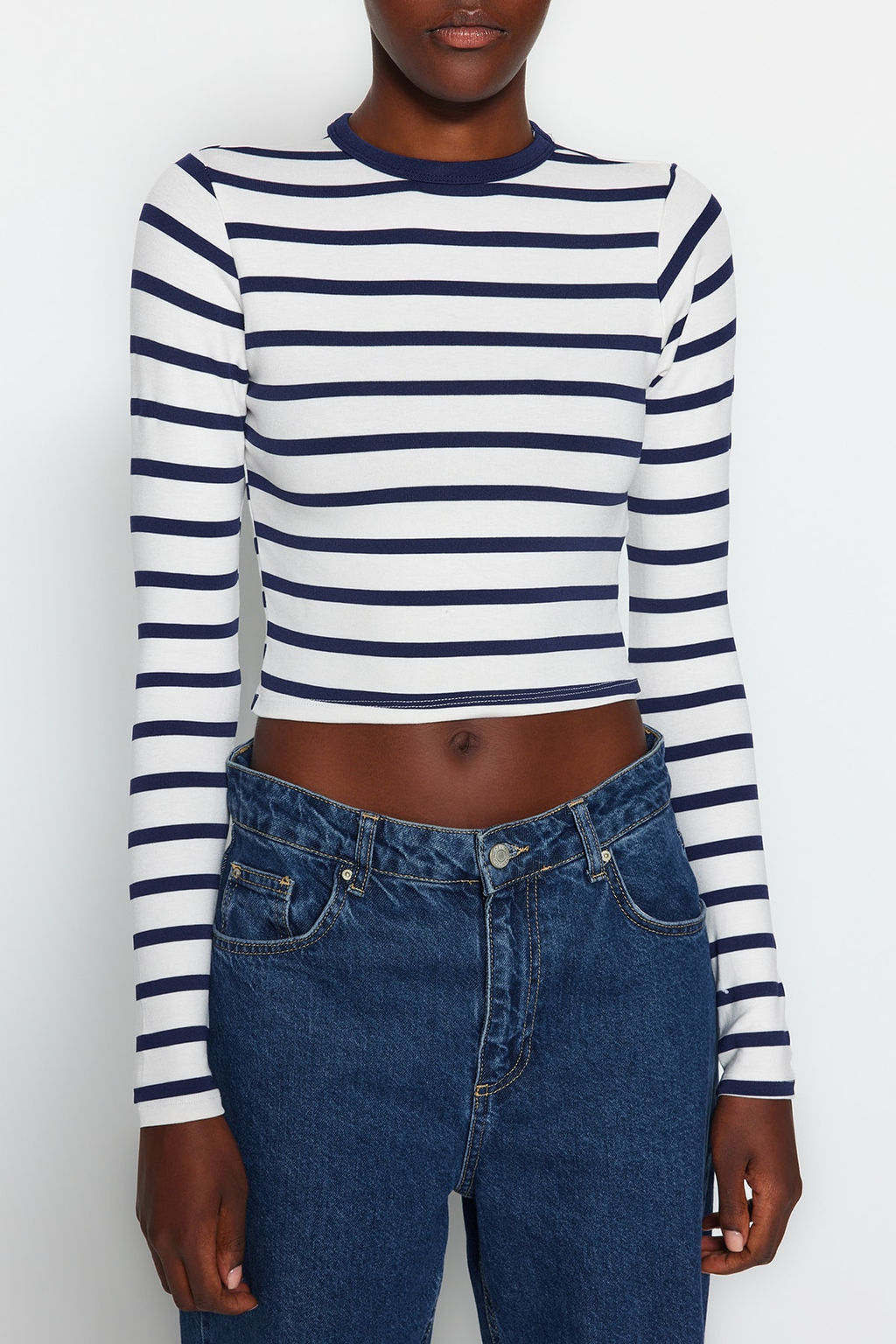 Lacivert Cizgili Premium Viskoz Yumusak Kumasl? Fitted Crop Esnek Orme Bluz TWOAW24BZ00048